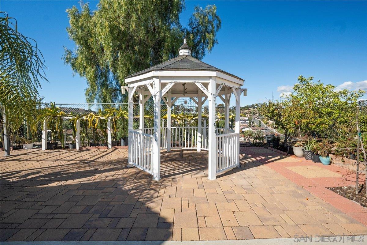 Detail Gallery Image 9 of 32 For 6462  Hauser St, San Diego,  CA 92114 - 3 Beds | 2 Baths