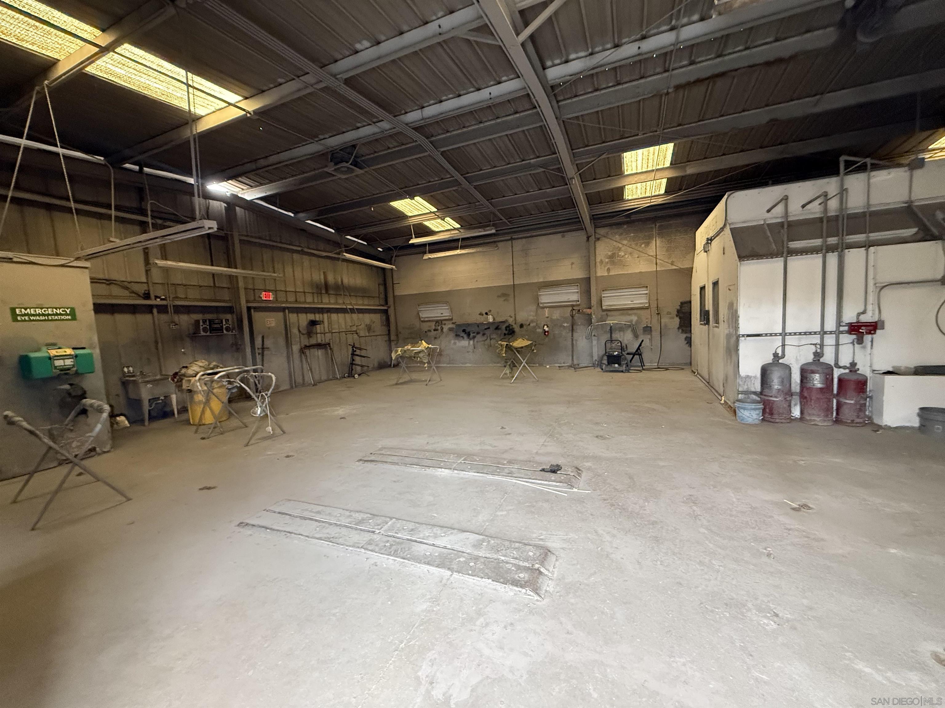 Detail Gallery Image 10 of 20 For 1318  W Mission Rd, Escondido,  CA 92029 - – Beds | – Baths