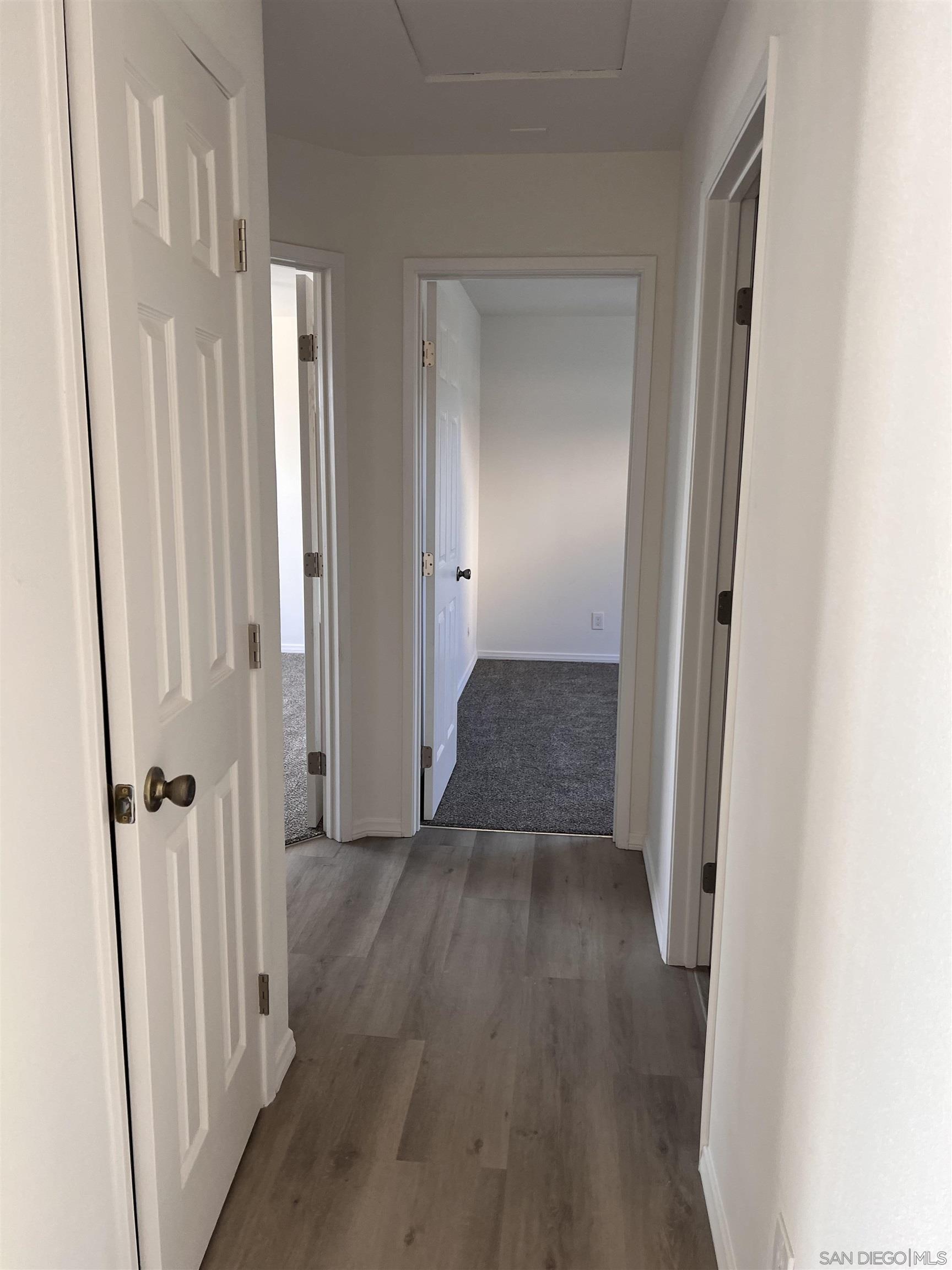 Detail Gallery Image 11 of 13 For 1932  West Dr  E, Vista,  CA 92083 - 2 Beds | 2 Baths