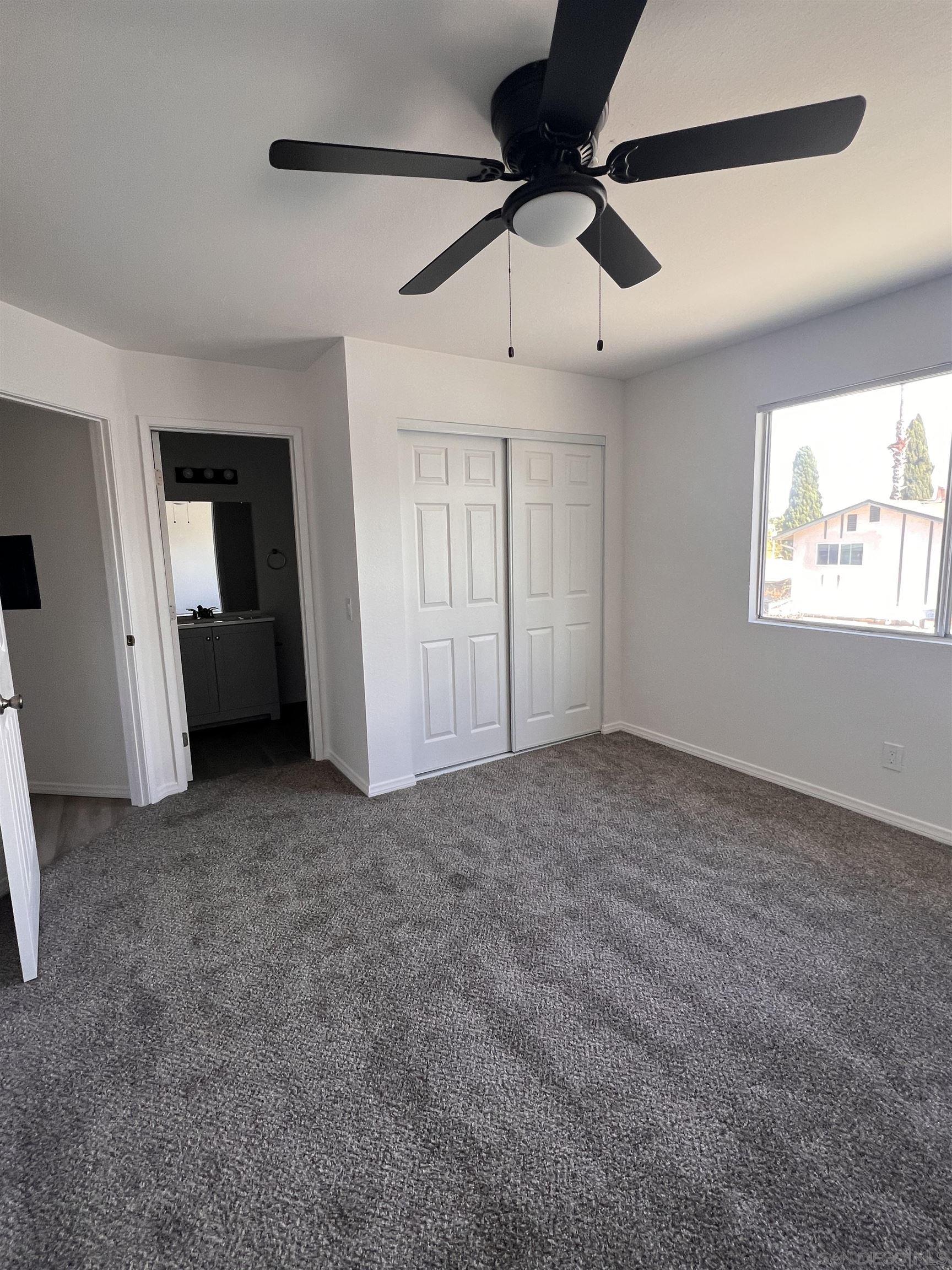 Detail Gallery Image 7 of 13 For 1932  West Dr  E, Vista,  CA 92083 - 2 Beds | 2 Baths