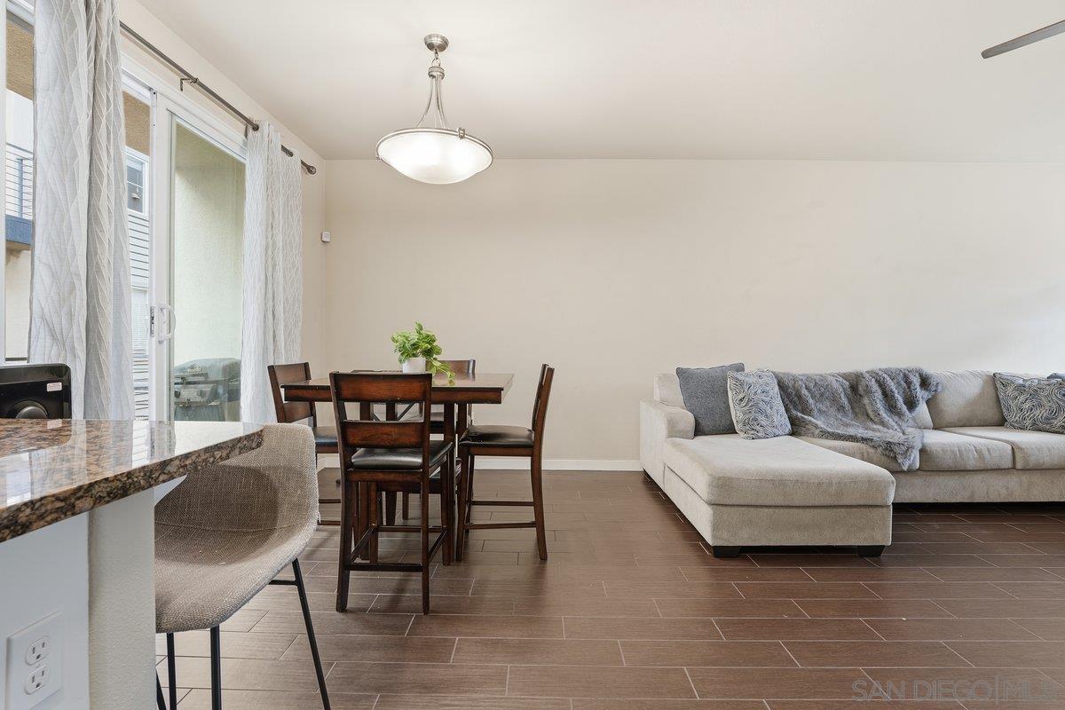 Detail Gallery Image 10 of 41 For 4543  Rainier Ave  #19,  San Diego,  CA 92120 - 3 Beds | 3 Baths