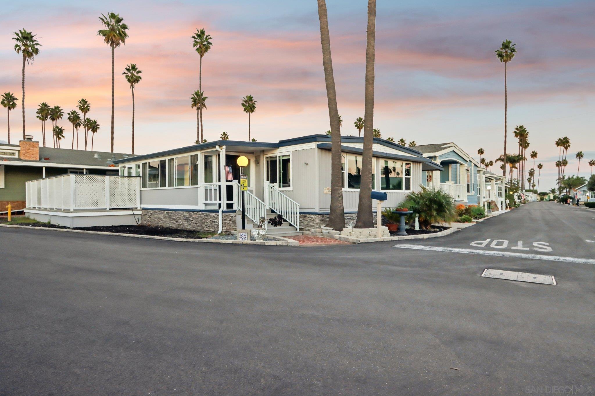 Detail Gallery Image 18 of 65 For 1215  Anchors Way Drive  #135,  Ventura,  CA 93001 - 2 Beds | 2 Baths