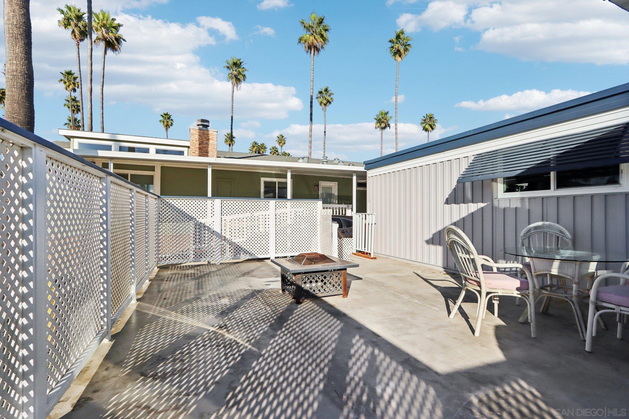 Detail Gallery Image 30 of 65 For 1215  Anchors Way Drive  #135,  Ventura,  CA 93001 - 2 Beds | 2 Baths