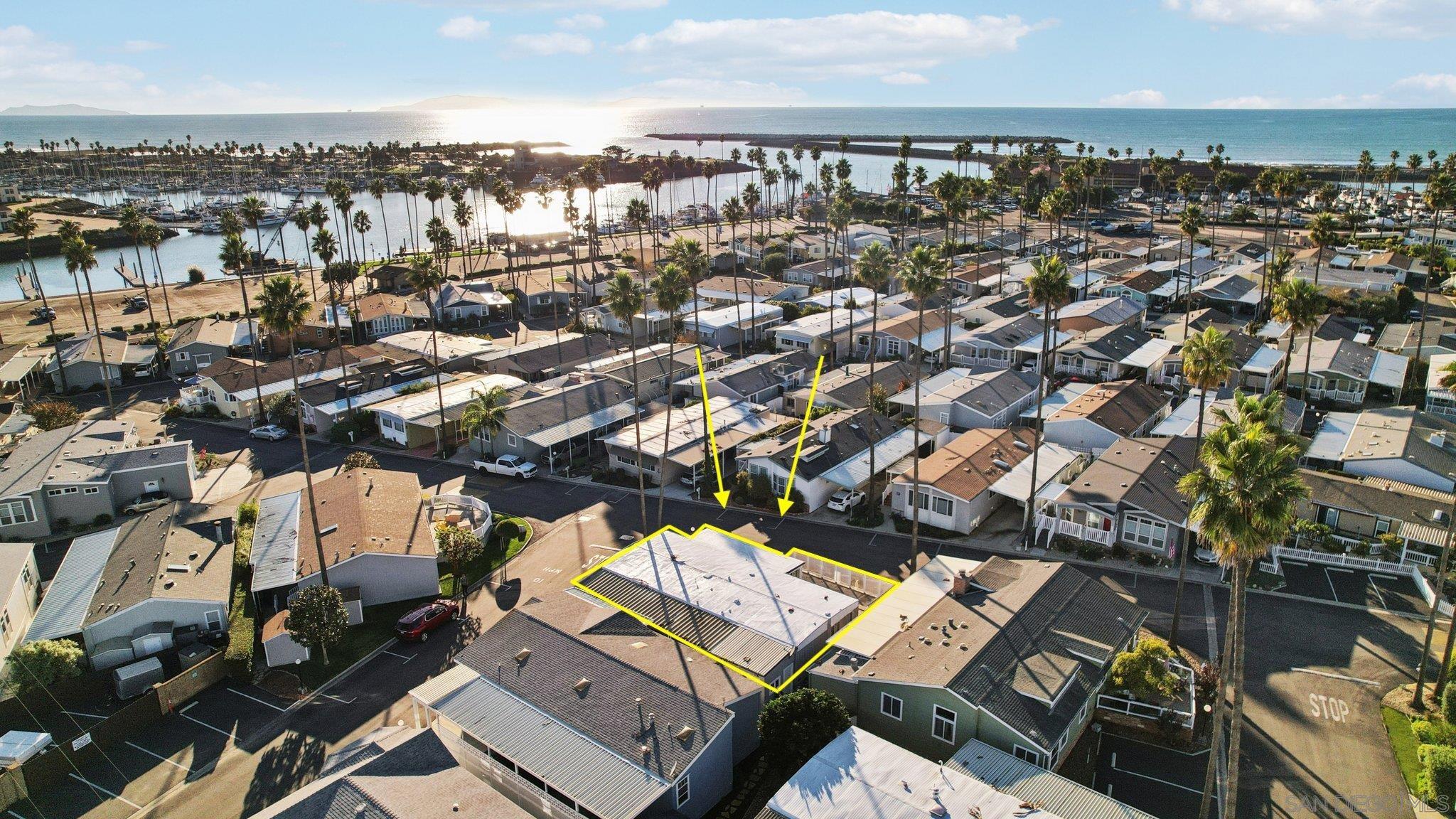 Detail Gallery Image 4 of 65 For 1215  Anchors Way Drive  #135,  Ventura,  CA 93001 - 2 Beds | 2 Baths