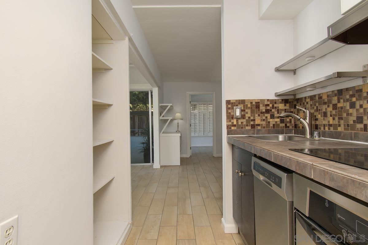 Detail Gallery Image 11 of 30 For 2368  Torrey Pines  61, La Jolla,  CA 92037 - 1 Beds | 1 Baths