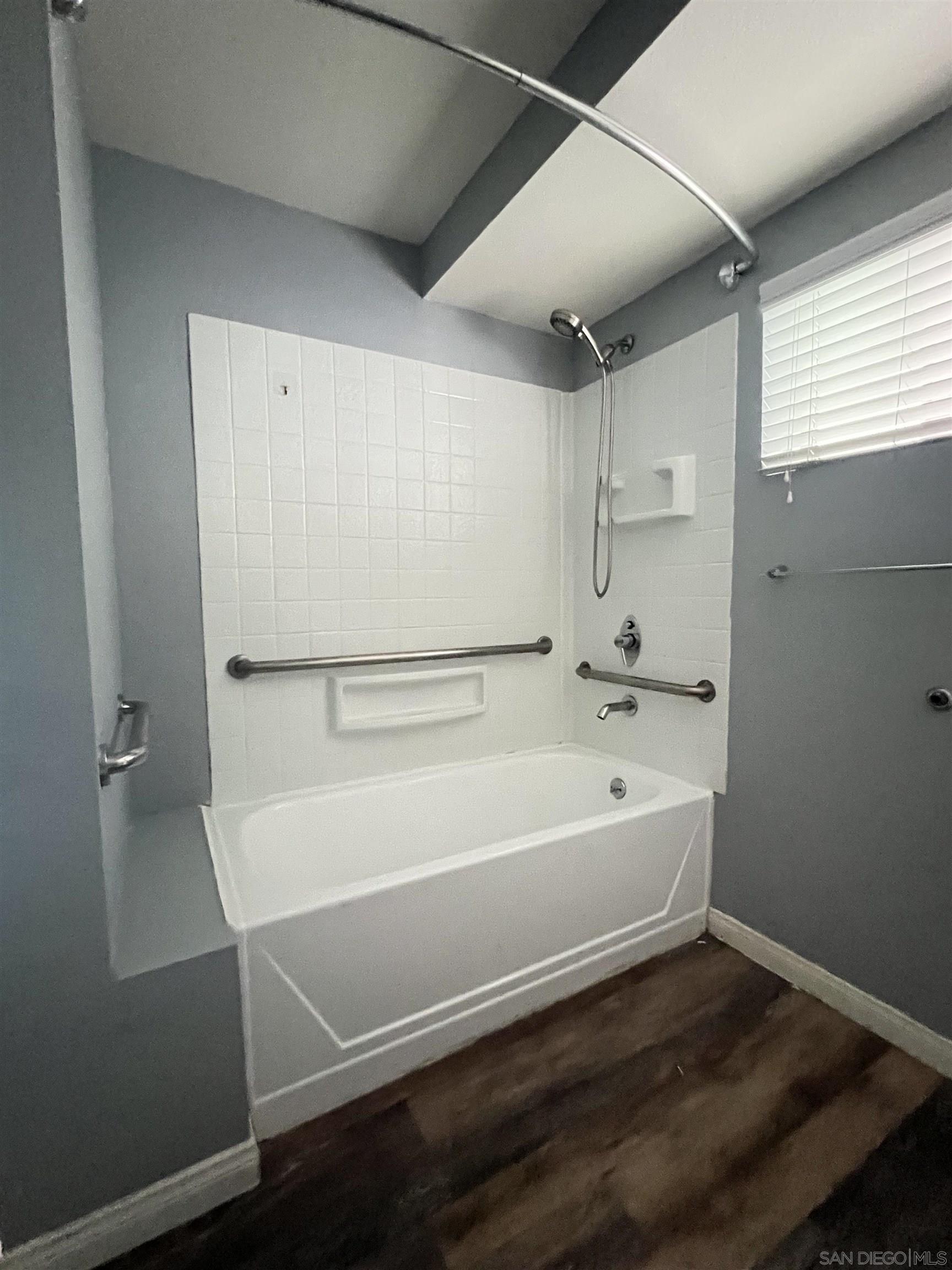 Detail Gallery Image 7 of 26 For 4336 - 4338  53rd St  204, San Diego,  CA 92115 - 1 Beds | 1 Baths