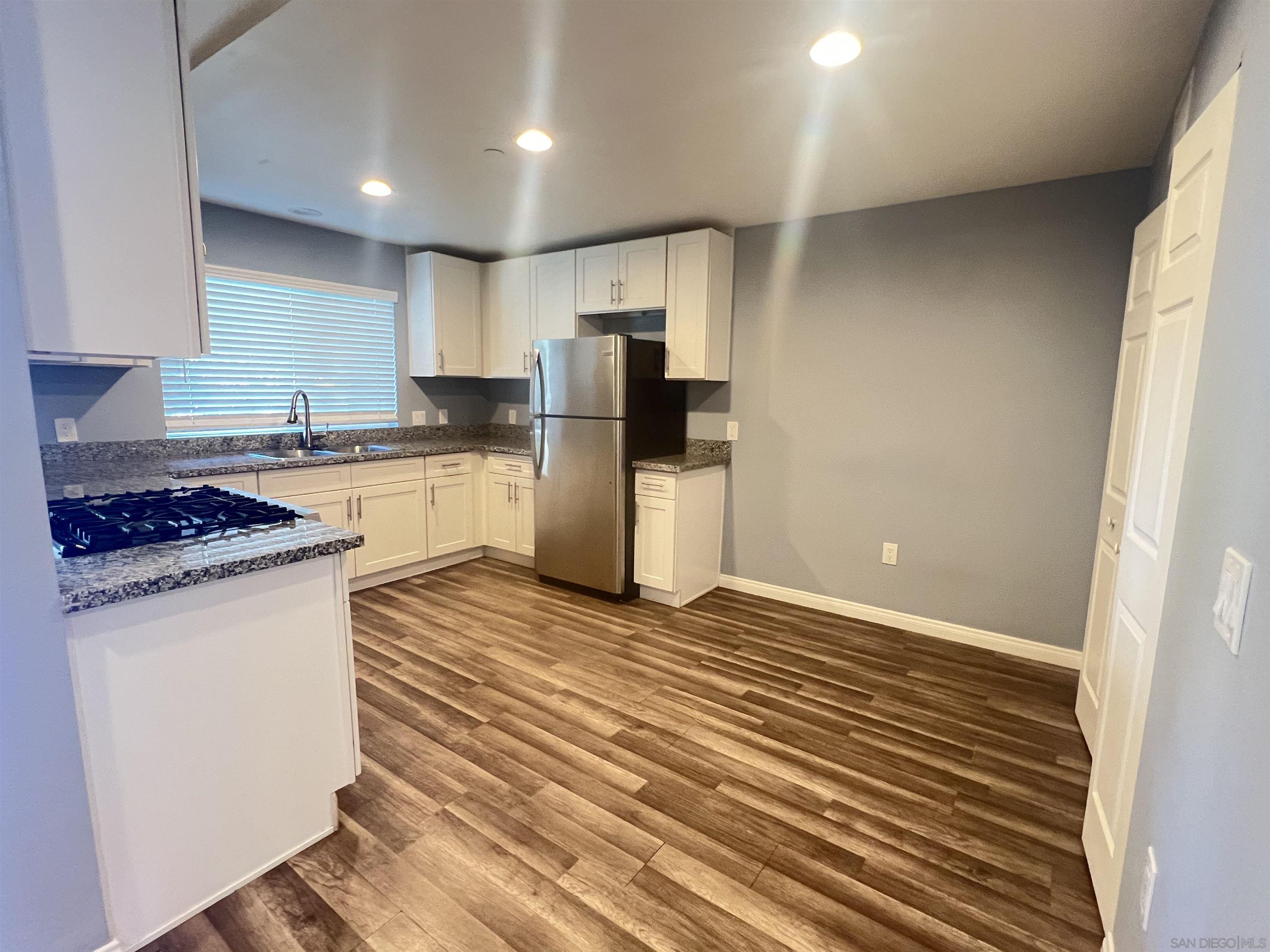 Detail Gallery Image 9 of 26 For 4336 - 4338  53rd St  204, San Diego,  CA 92115 - 1 Beds | 1 Baths