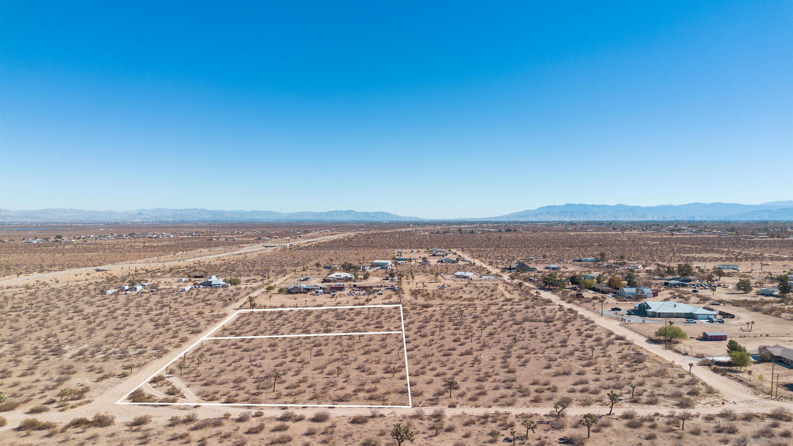 Detail Gallery Image 4 of 11 For , Phelan,  CA 92371 - – Beds | – Baths