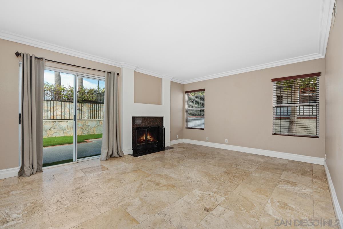 Detail Gallery Image 15 of 37 For 2091  Wedgewood Drive, Oceanside,  CA 92056 - 5 Beds | 3 Baths