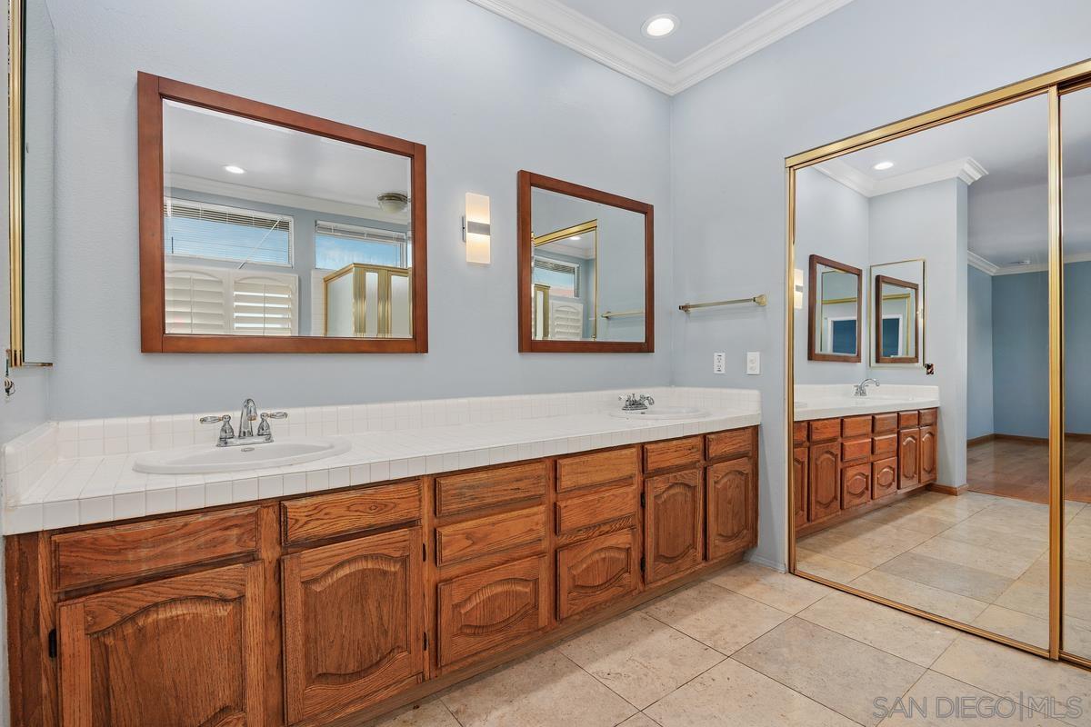 Detail Gallery Image 23 of 37 For 2091  Wedgewood Drive, Oceanside,  CA 92056 - 5 Beds | 3 Baths