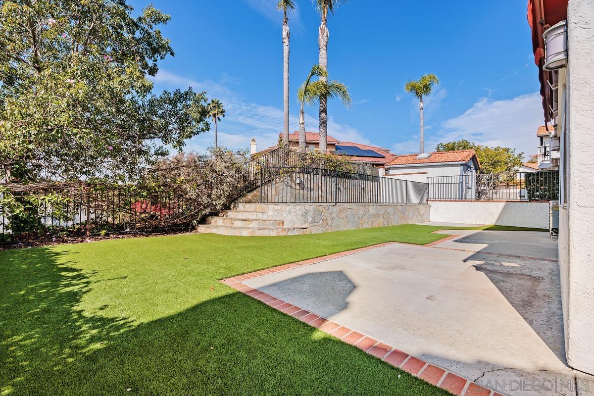 Detail Gallery Image 34 of 37 For 2091  Wedgewood Drive, Oceanside,  CA 92056 - 5 Beds | 3 Baths