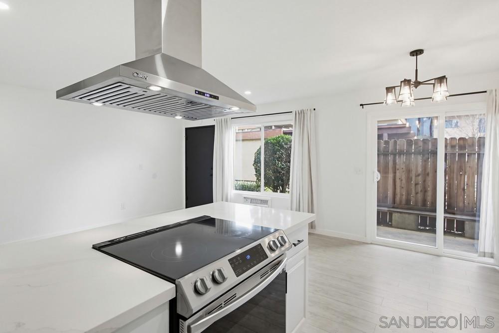 Detail Gallery Image 10 of 28 For 9556  Carroll Canyon Rd  #143,  San Diego,  CA 92126 - 1 Beds | 1 Baths