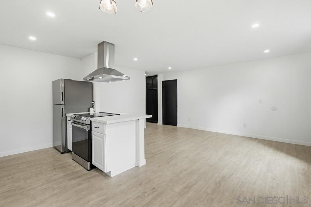 Detail Gallery Image 14 of 28 For 9556  Carroll Canyon Rd  #143,  San Diego,  CA 92126 - 1 Beds | 1 Baths