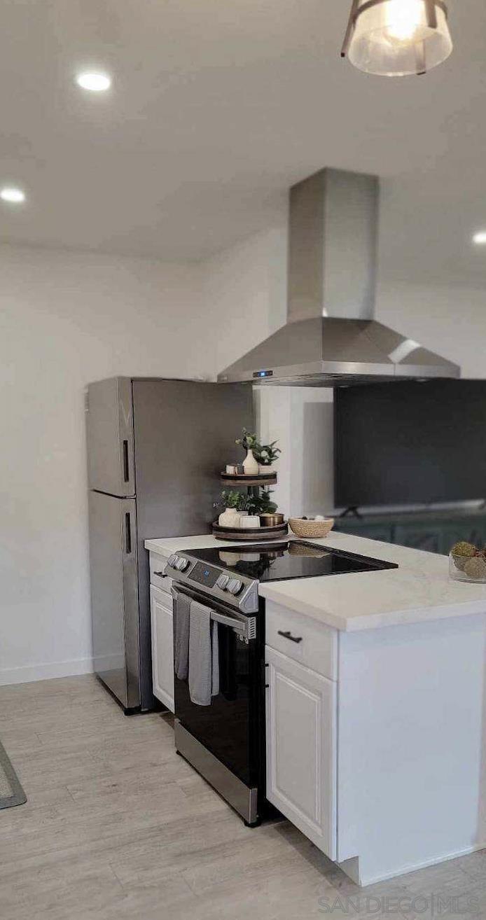 Detail Gallery Image 9 of 12 For 9556  Carroll Canyon Rd  #143,  San Diego,  CA 92126 - 1 Beds | 1 Baths