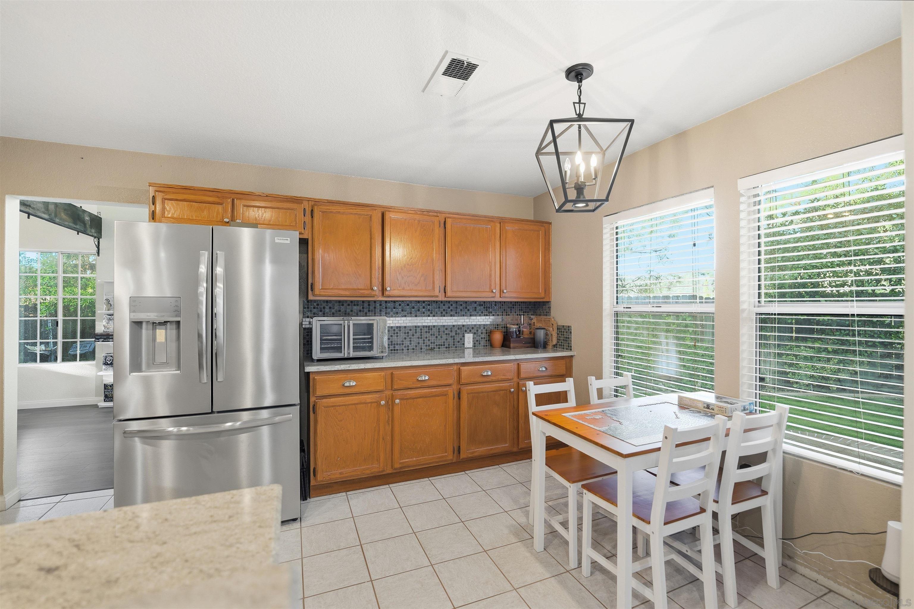 Detail Gallery Image 14 of 40 For 2402  Pimlico Place, Alpine,  CA 91901 - 3 Beds | 2/1 Baths