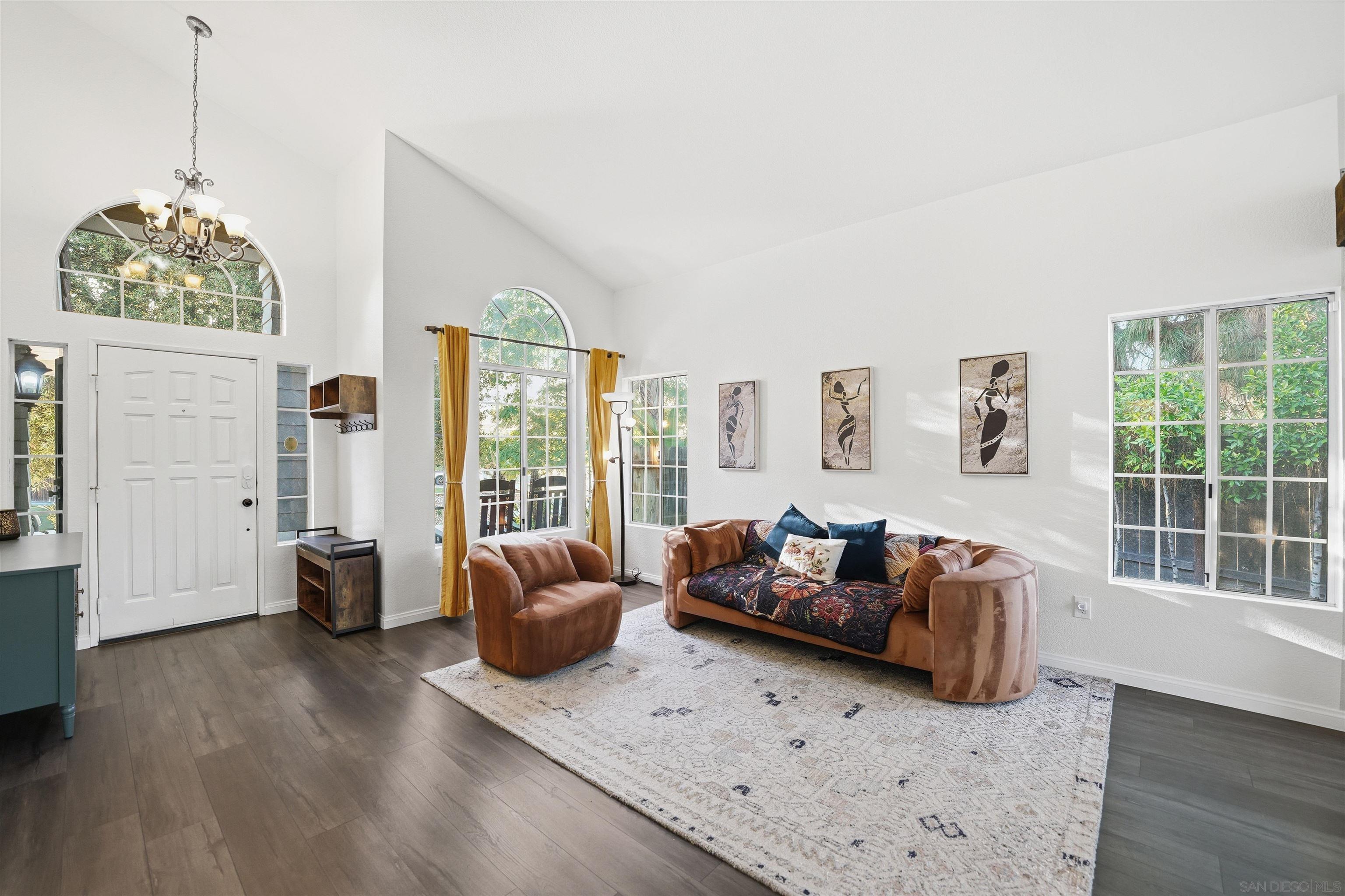 Detail Gallery Image 4 of 40 For 2402  Pimlico Place, Alpine,  CA 91901 - 3 Beds | 2/1 Baths