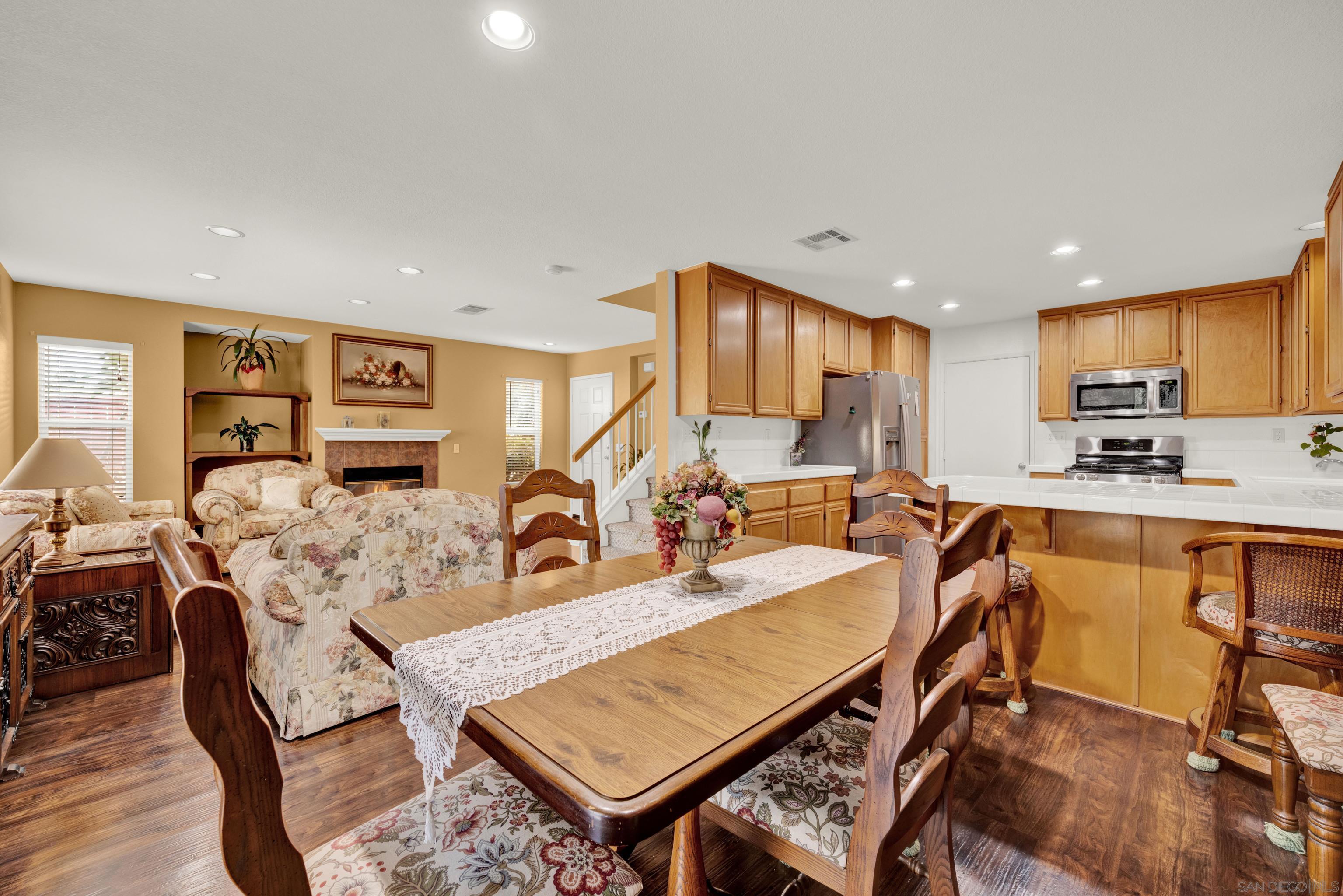 Detail Gallery Image 15 of 63 For 508  Dakota Way, Oceanside,  CA 92056 - 4 Beds | 2/1 Baths