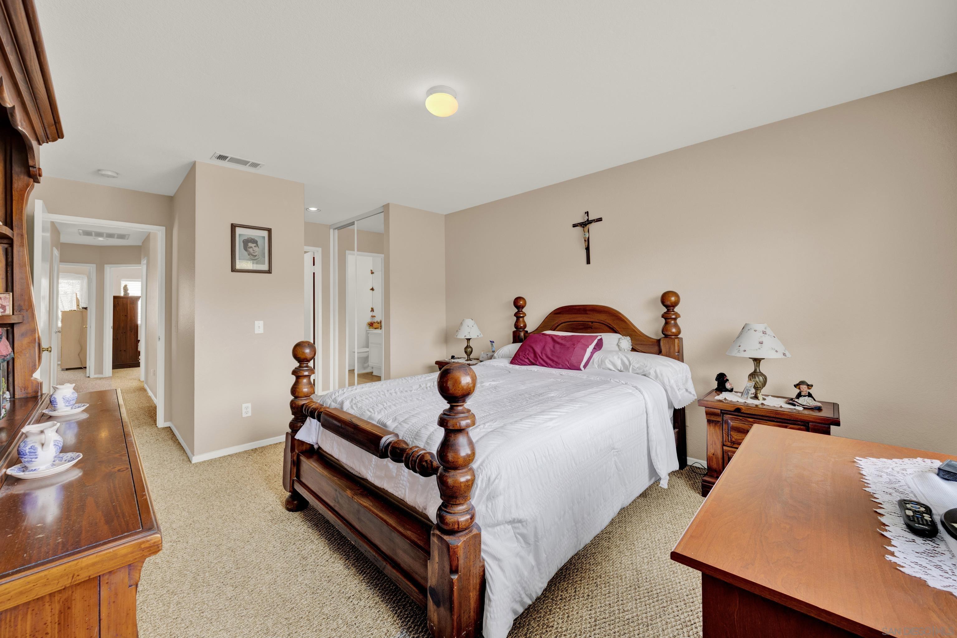 Detail Gallery Image 6 of 63 For 508  Dakota Way, Oceanside,  CA 92056 - 4 Beds | 2/1 Baths