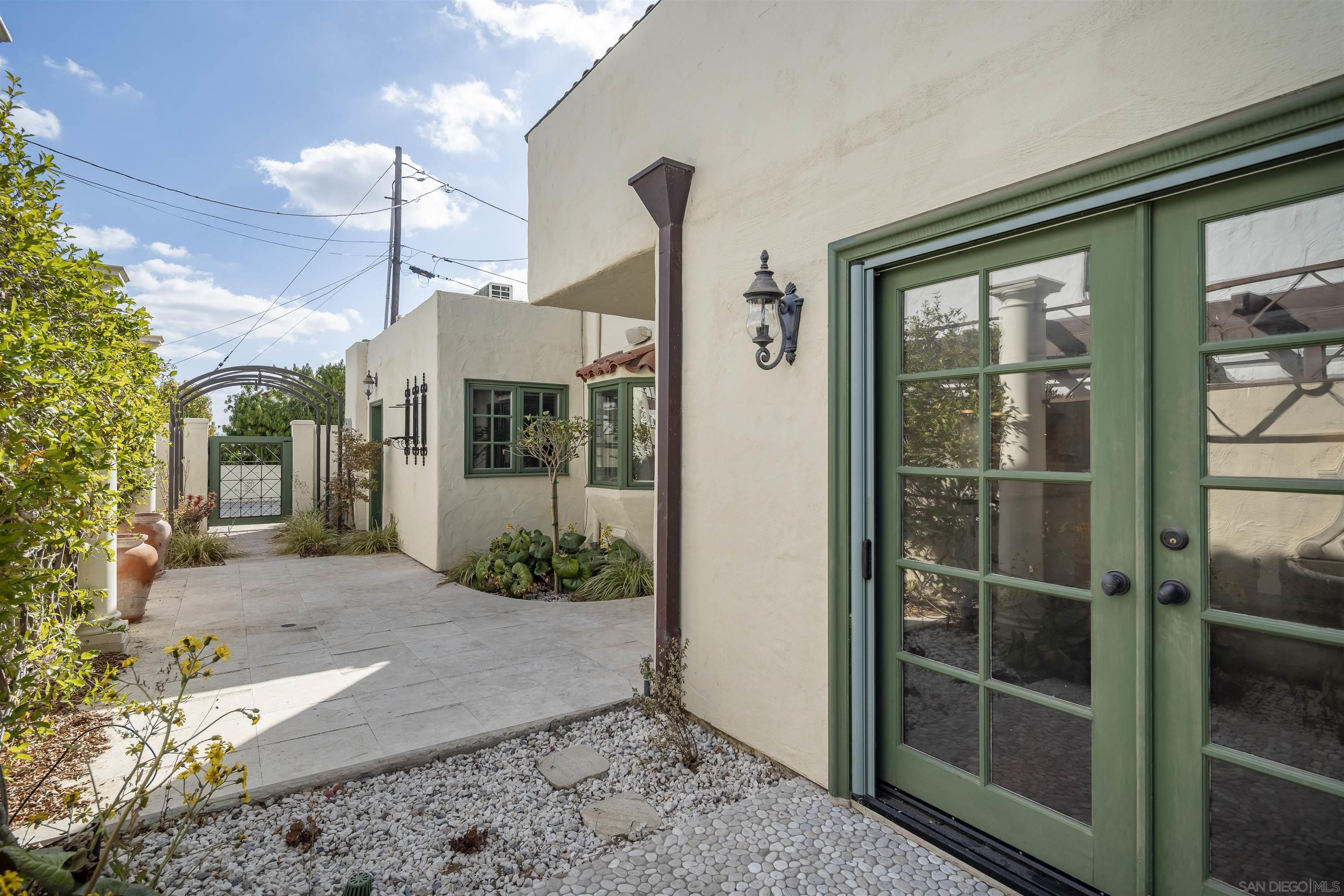 Detail Gallery Image 30 of 33 For 6129  La Flecha, Rancho Santa Fe,  CA 92067 - 4 Beds | 3/1 Baths