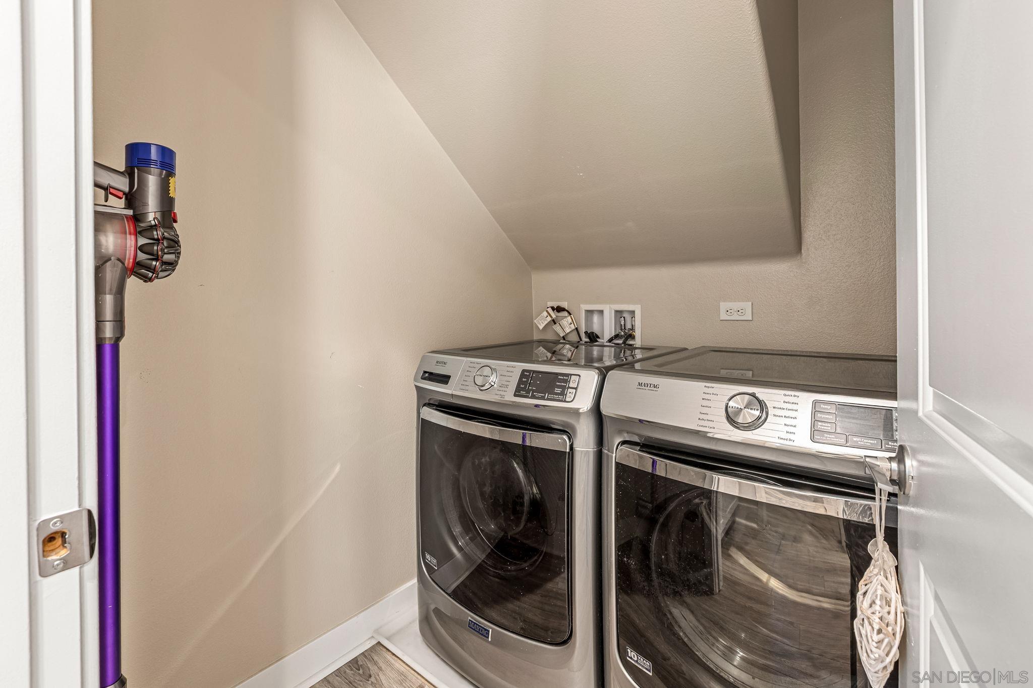 Detail Gallery Image 18 of 30 For 4347  Harbor Way  #4,  Oceanside,  CA 92056 - 3 Beds | 3/1 Baths