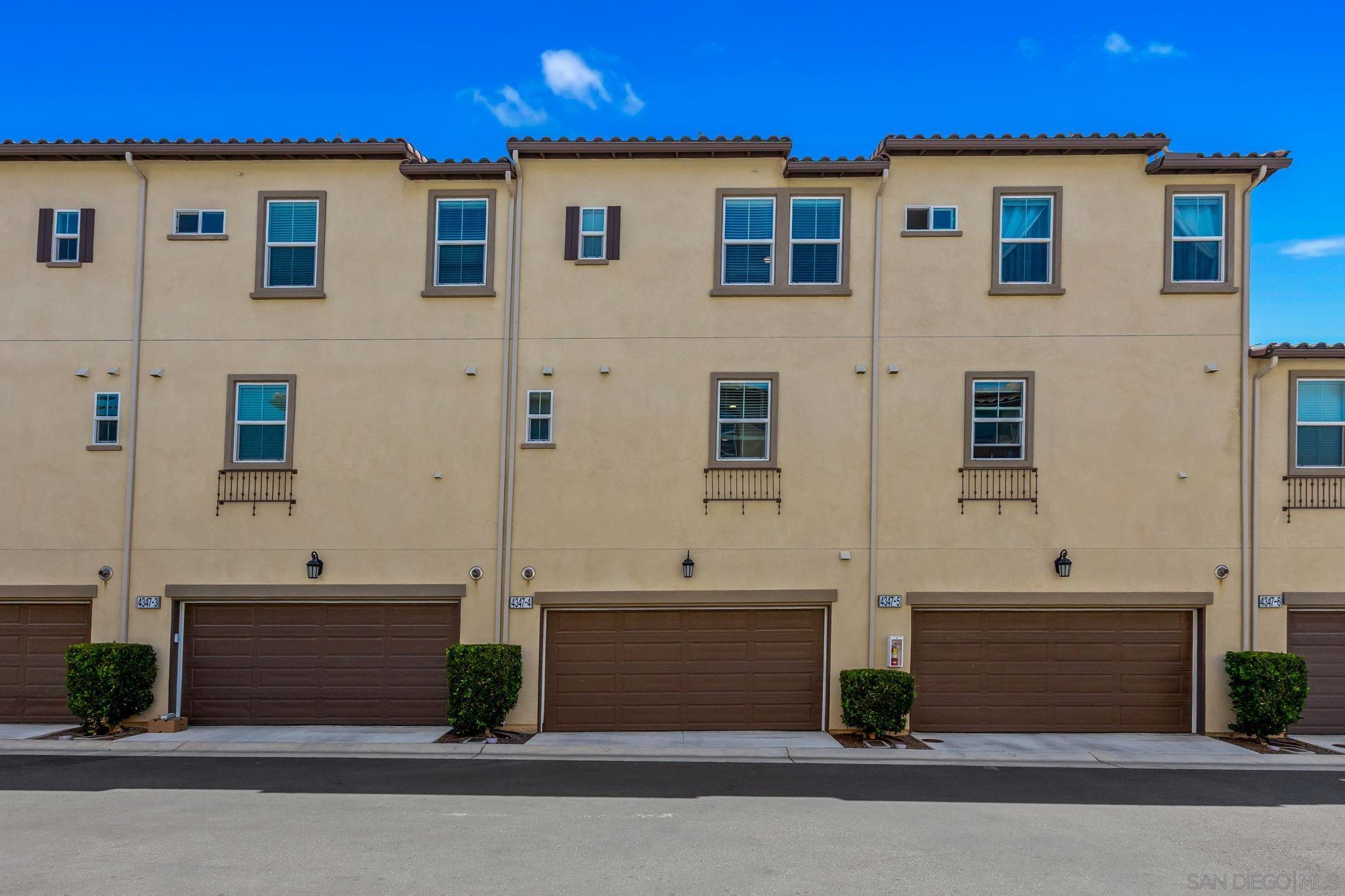 Detail Gallery Image 24 of 30 For 4347  Harbor Way  #4,  Oceanside,  CA 92056 - 3 Beds | 3/1 Baths