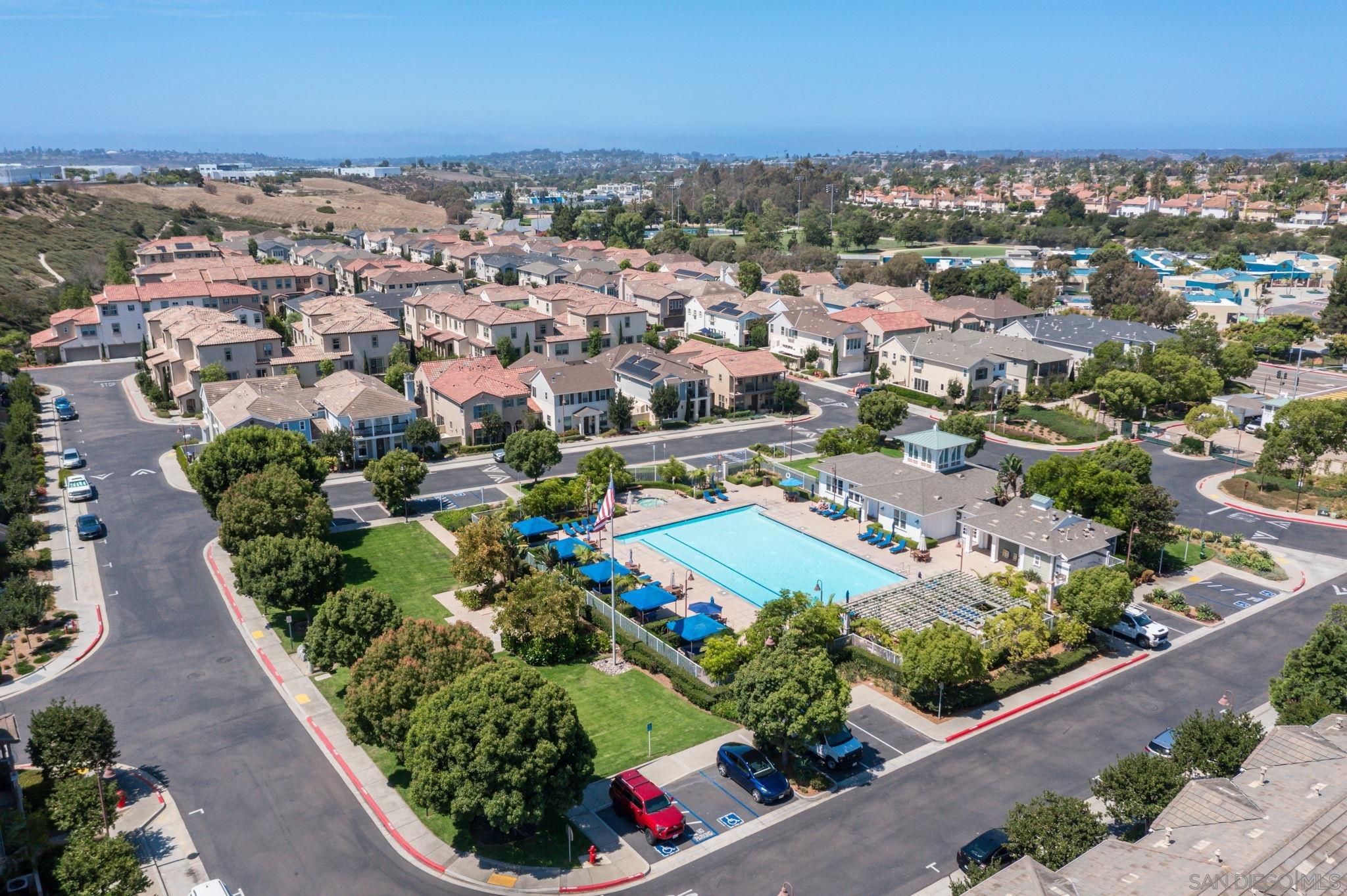 Detail Gallery Image 25 of 30 For 4347  Harbor Way  #4,  Oceanside,  CA 92056 - 3 Beds | 3/1 Baths