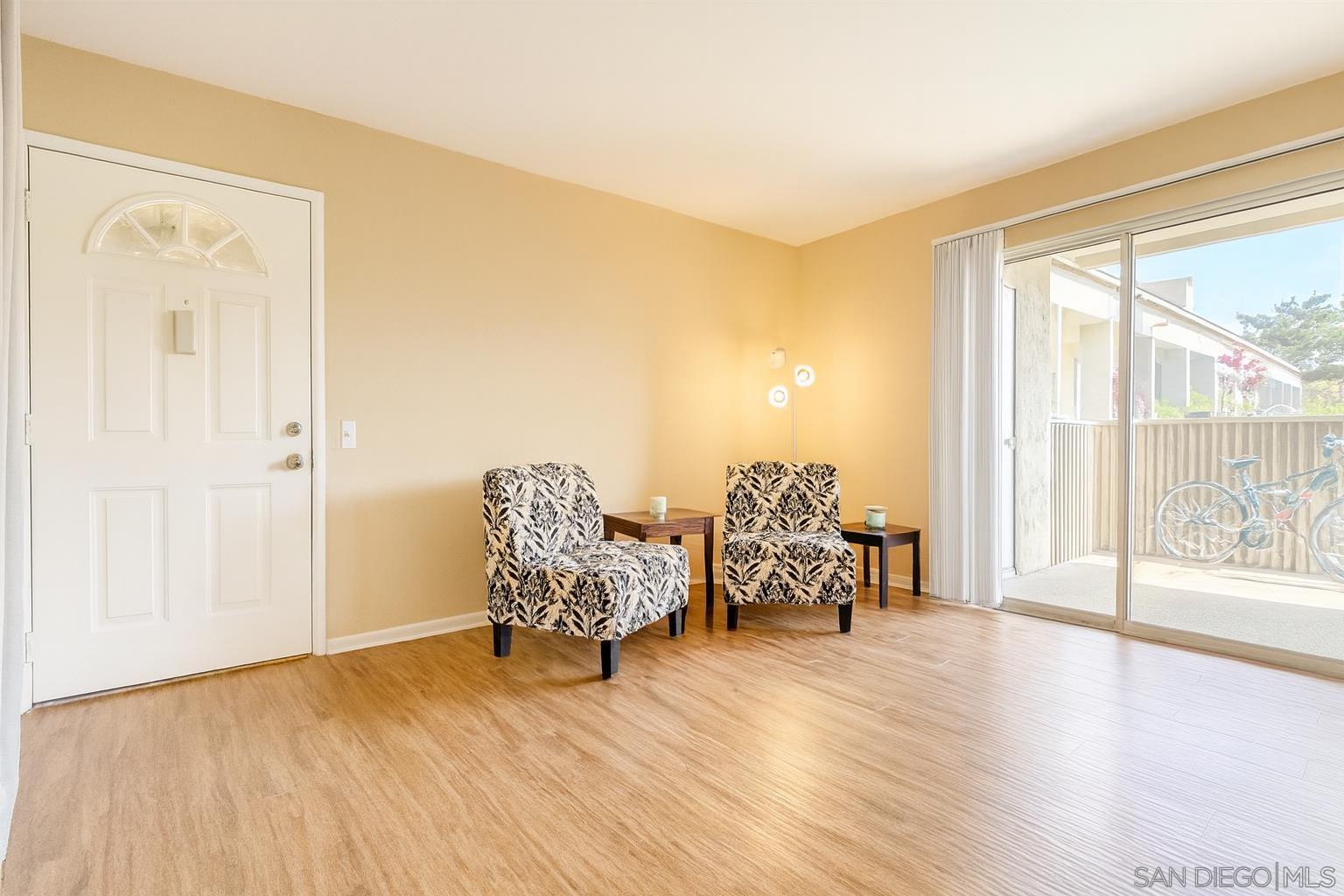 Detail Gallery Image 2 of 11 For 8628  via Mallorca  a, La Jolla,  CA 92037 - 0 Beds | 1 Baths