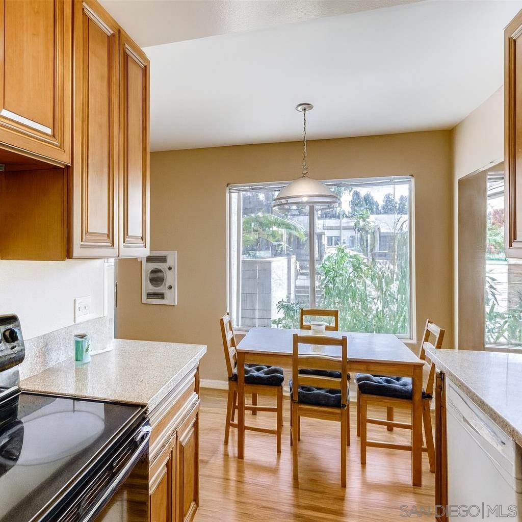 Detail Gallery Image 3 of 11 For 8628  via Mallorca  a, La Jolla,  CA 92037 - 0 Beds | 1 Baths