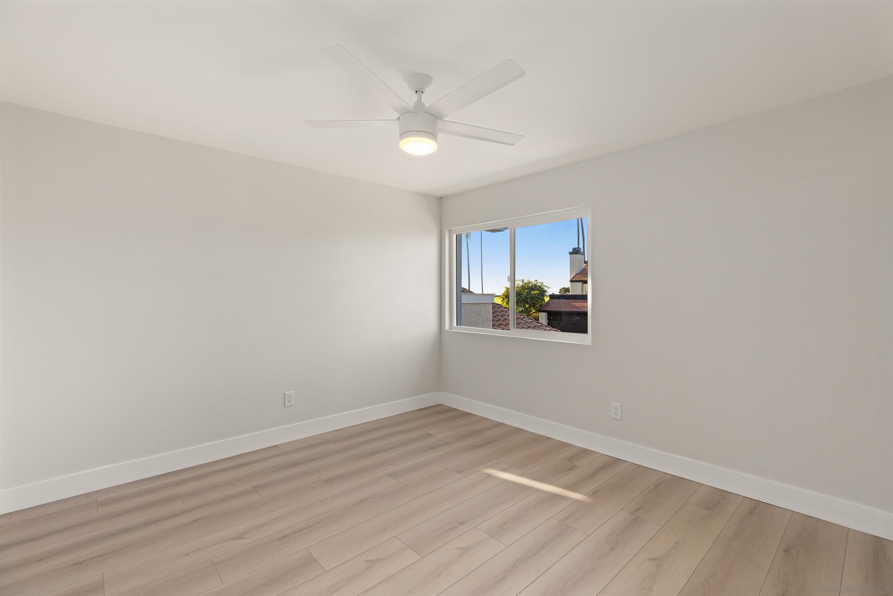 Detail Gallery Image 19 of 32 For , Coronado,  CA 92118 - 5 Beds | 3 Baths