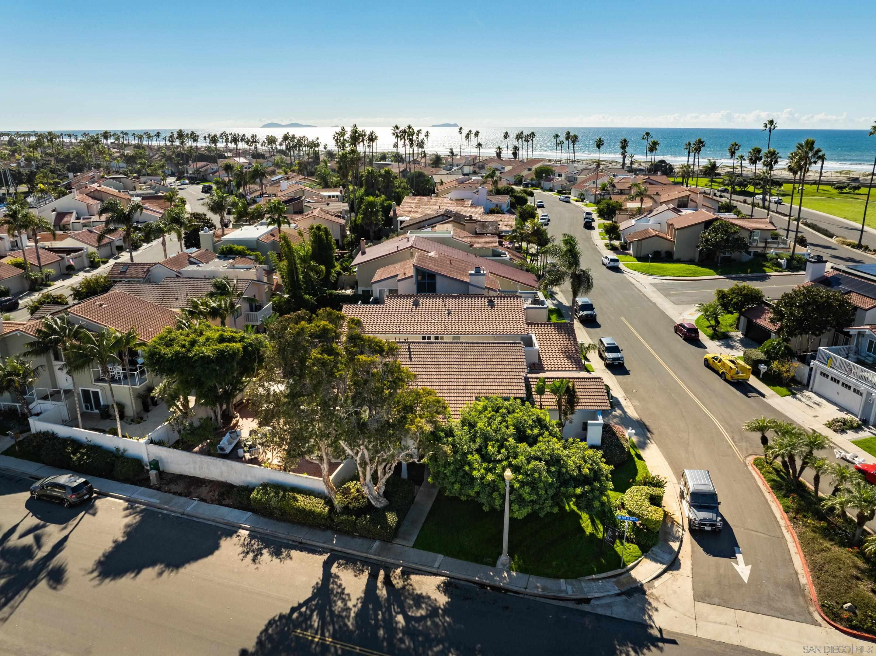 Detail Gallery Image 27 of 32 For , Coronado,  CA 92118 - 5 Beds | 3 Baths