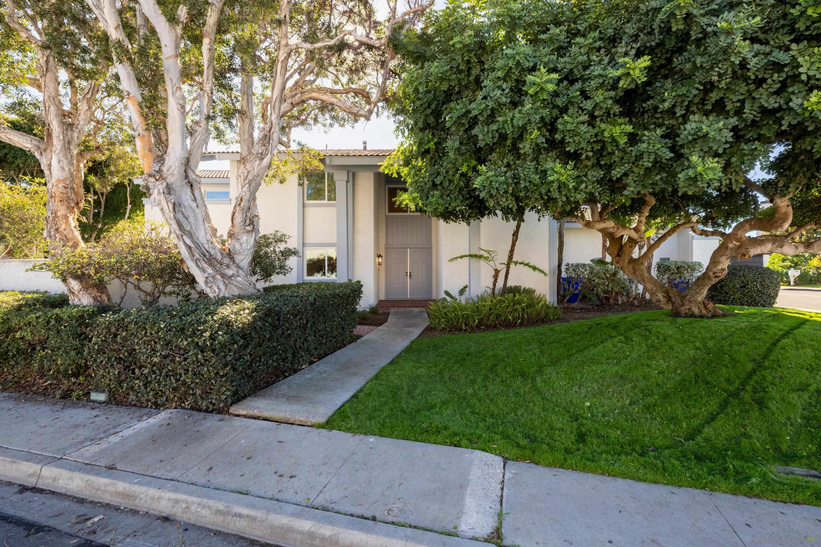 Detail Gallery Image 28 of 32 For , Coronado,  CA 92118 - 5 Beds | 3 Baths