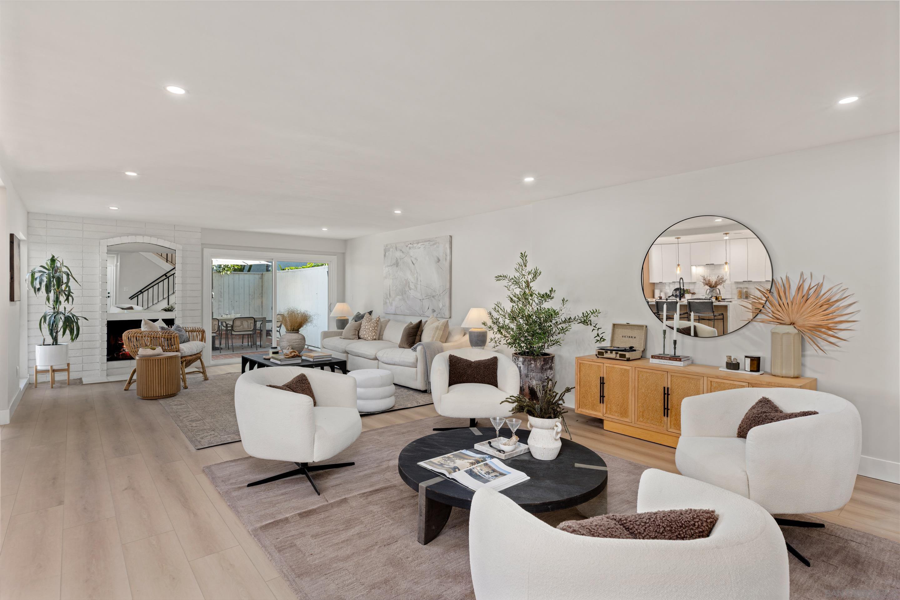 Detail Gallery Image 6 of 32 For , Coronado,  CA 92118 - 5 Beds | 3 Baths