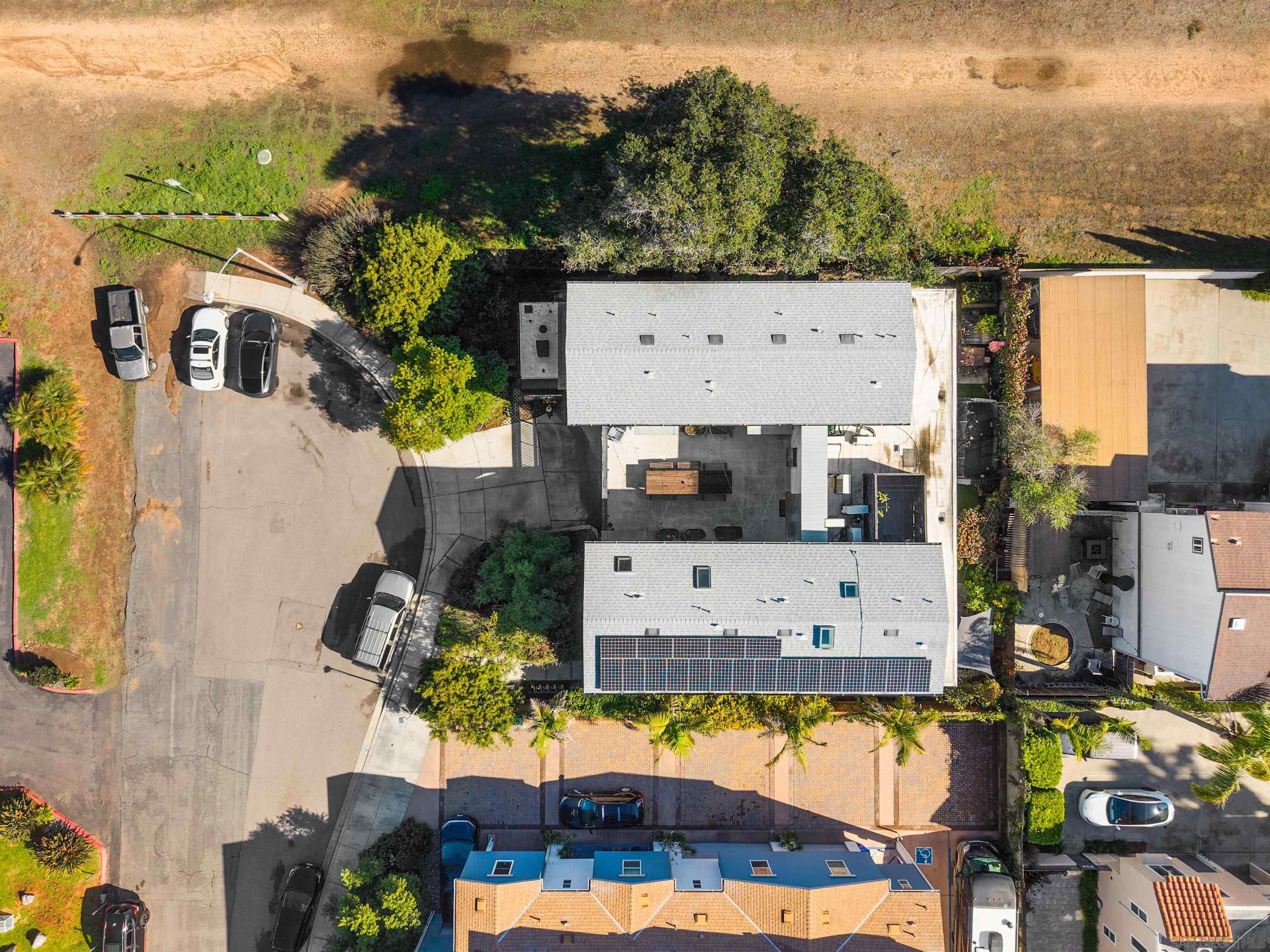 Detail Gallery Image 3 of 20 For 385  Juniper, Carlsbad,  CA 92008 - – Beds | – Baths