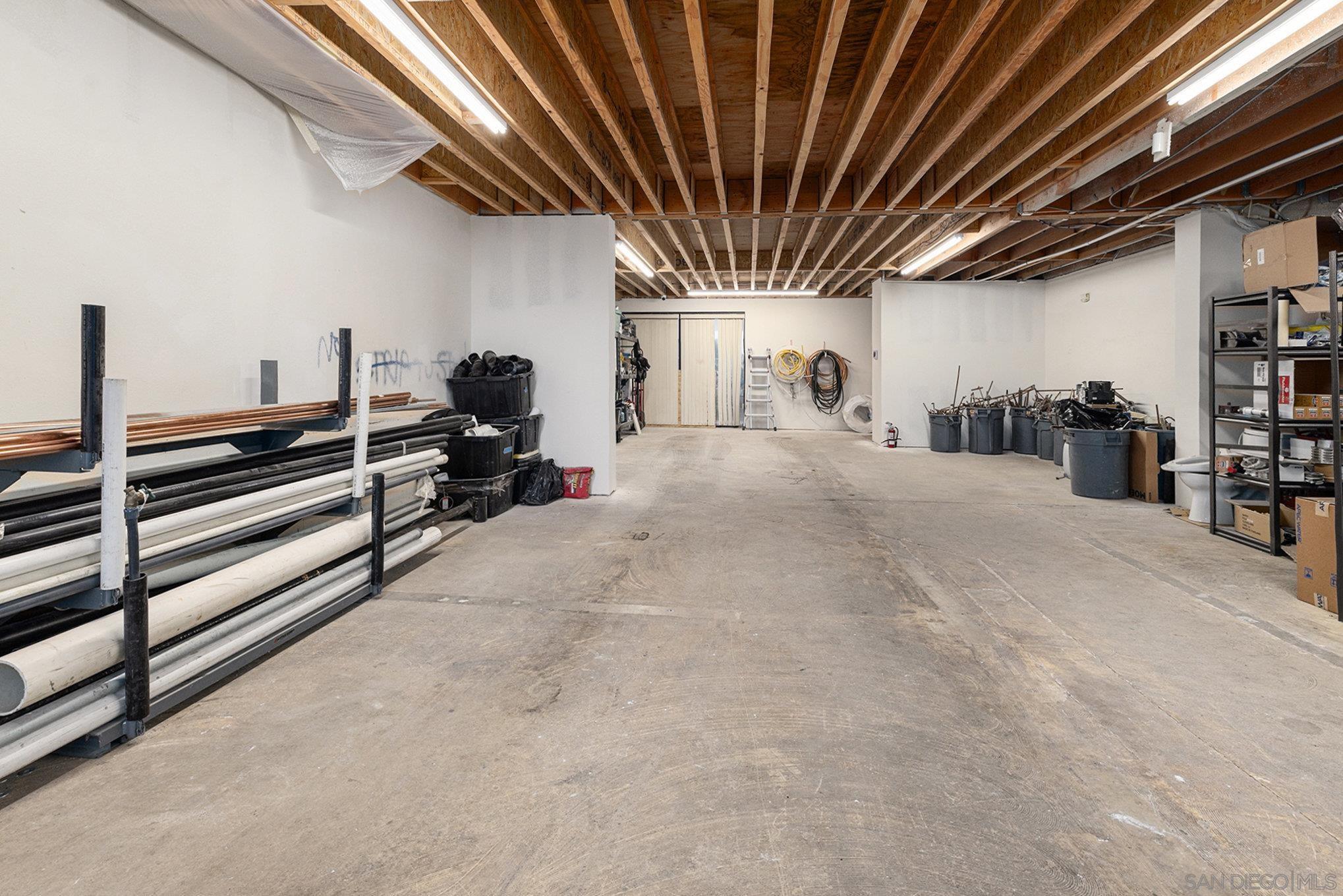 Detail Gallery Image 11 of 20 For 5731  Palmer Way #C, Carlsbad,  CA 92010 - – Beds | – Baths