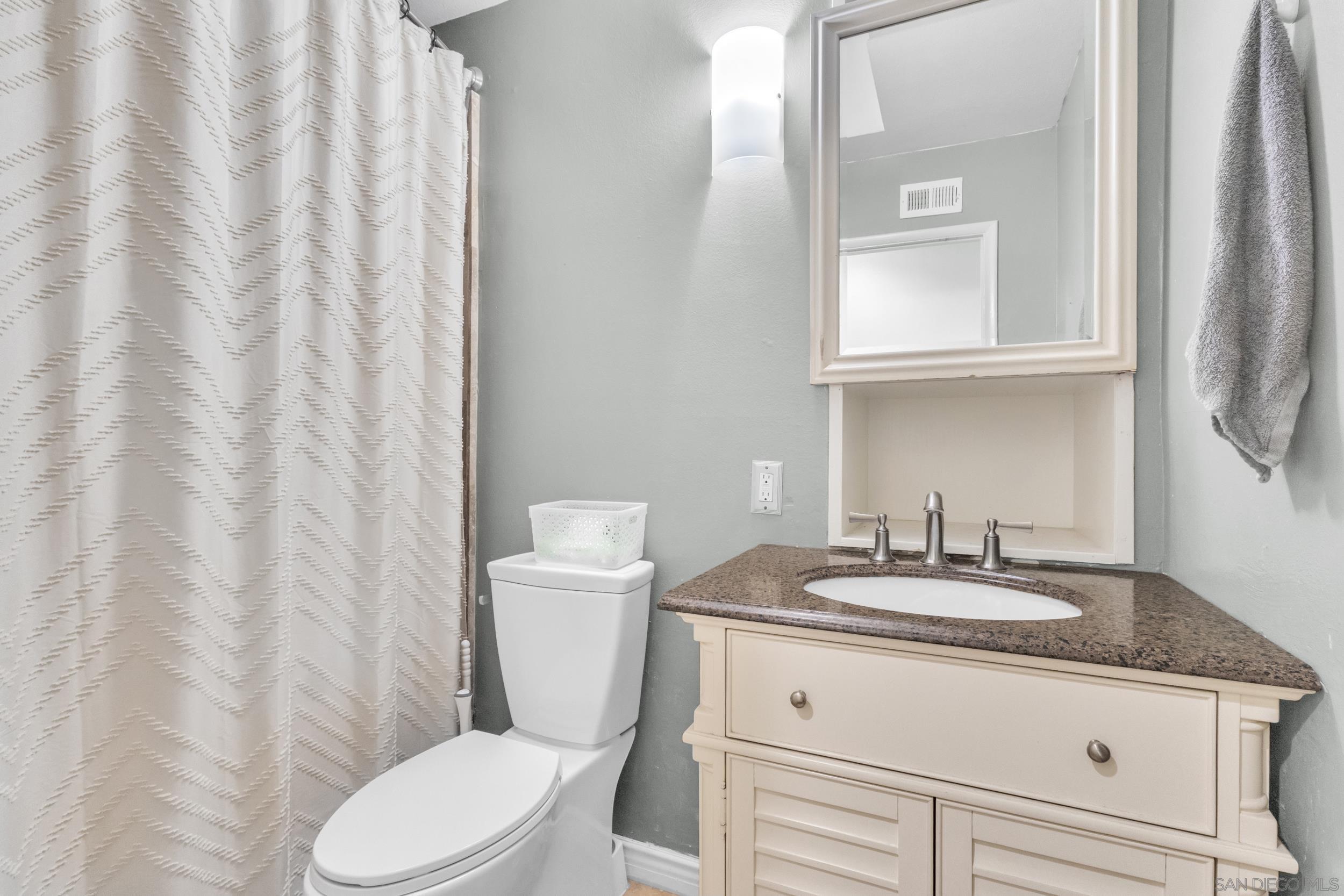 Detail Gallery Image 21 of 48 For 6907  Bettyhill Dr., San Diego,  CA 92117 - 4 Beds | 2 Baths