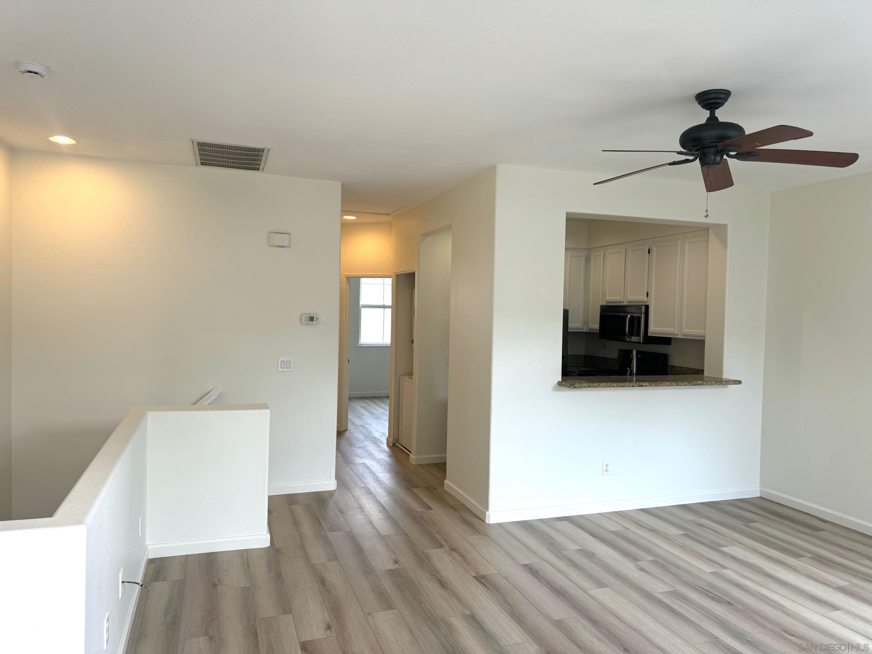 Detail Gallery Image 17 of 26 For 6141  Paseo Granito, Carlsbad,  CA 92009 - 3 Beds | 2 Baths