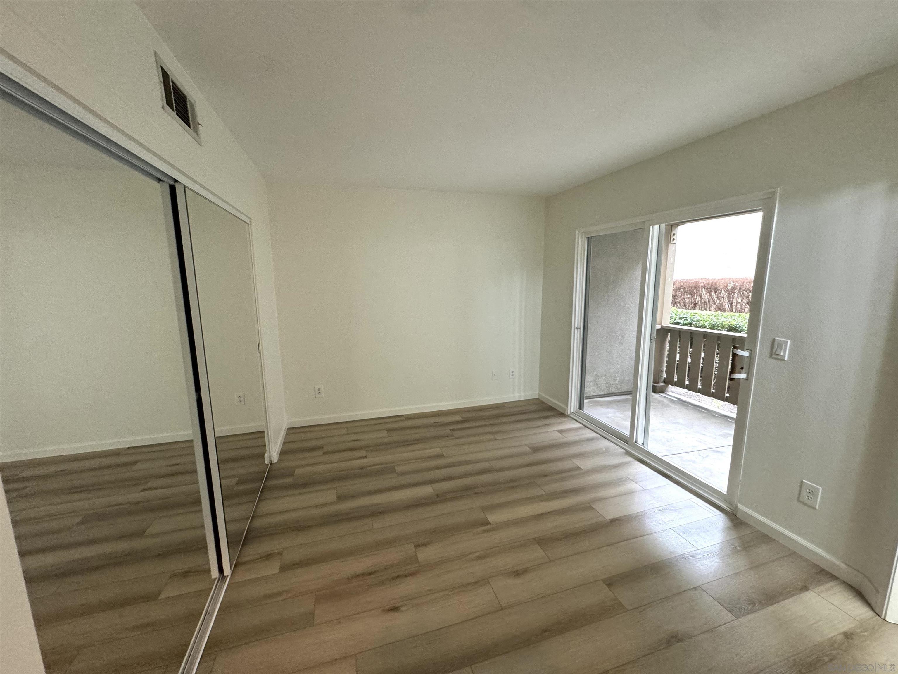 Detail Gallery Image 19 of 26 For 6141  Paseo Granito, Carlsbad,  CA 92009 - 3 Beds | 2 Baths