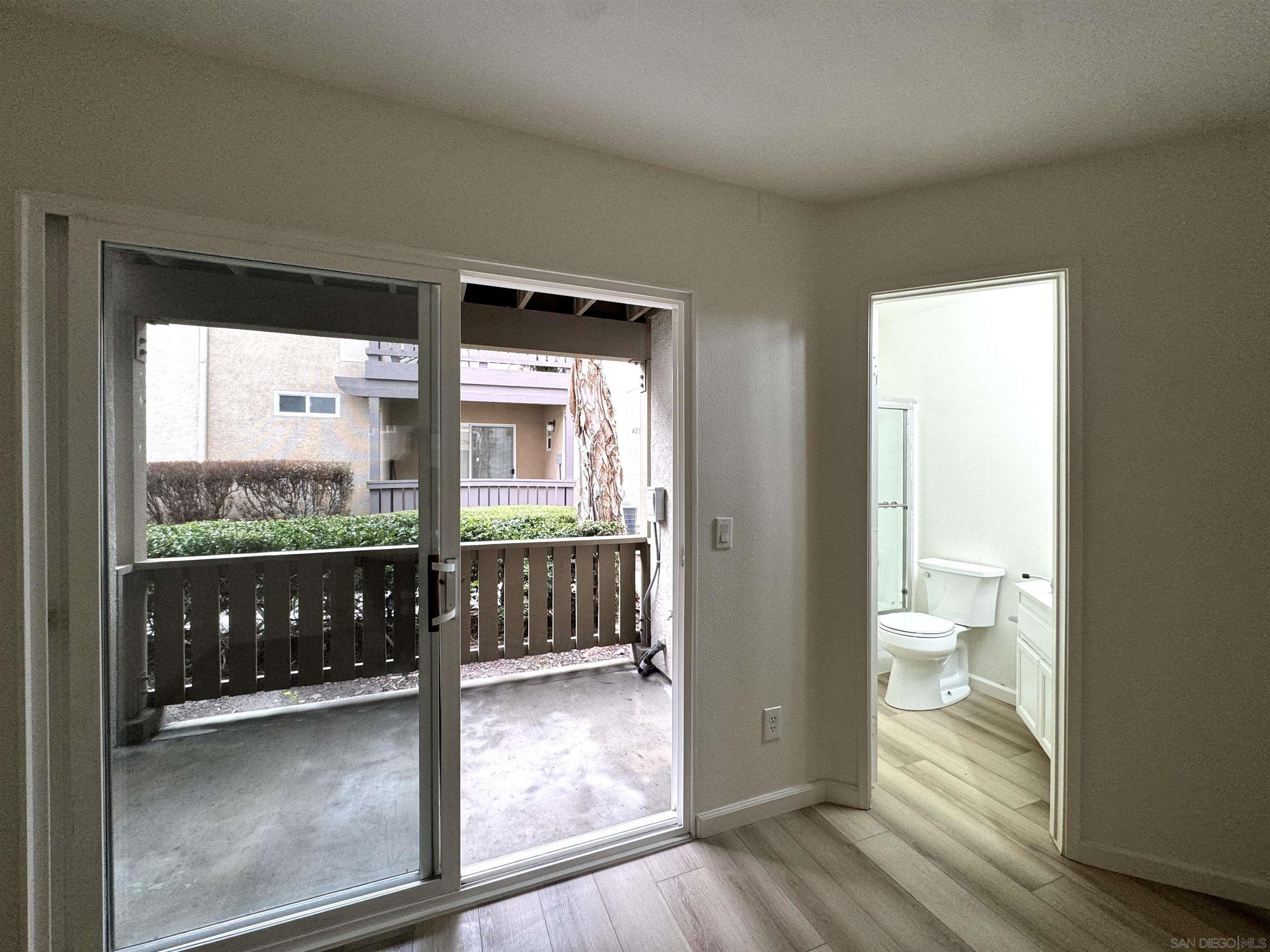 Detail Gallery Image 21 of 26 For 6141  Paseo Granito, Carlsbad,  CA 92009 - 3 Beds | 2 Baths