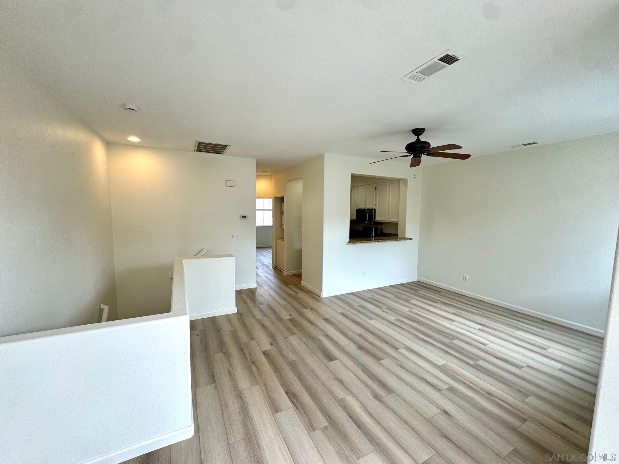 Detail Gallery Image 6 of 26 For 6141  Paseo Granito, Carlsbad,  CA 92009 - 3 Beds | 2 Baths