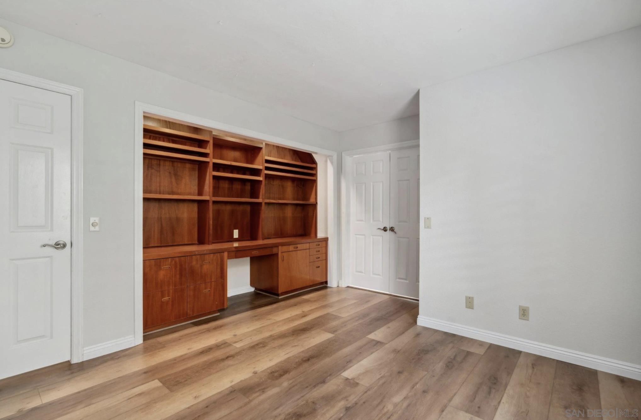 Detail Gallery Image 18 of 27 For 1608  Caminito Asterisco, La Jolla,  CA 92037 - 3 Beds | 2 Baths