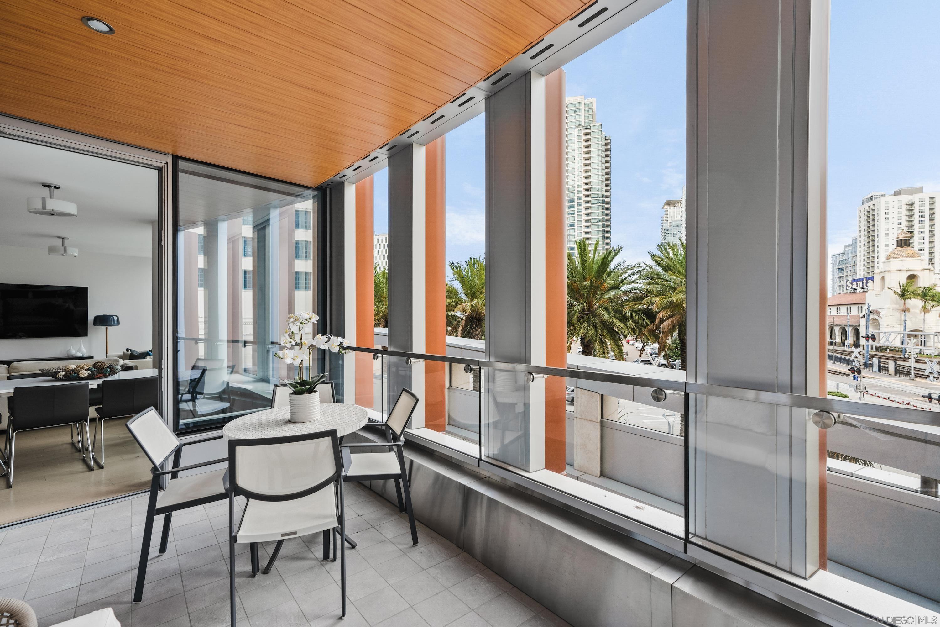 Detail Gallery Image 11 of 46 For 888 W E St  305, San Diego,  CA 92101 - 2 Beds | 2 Baths