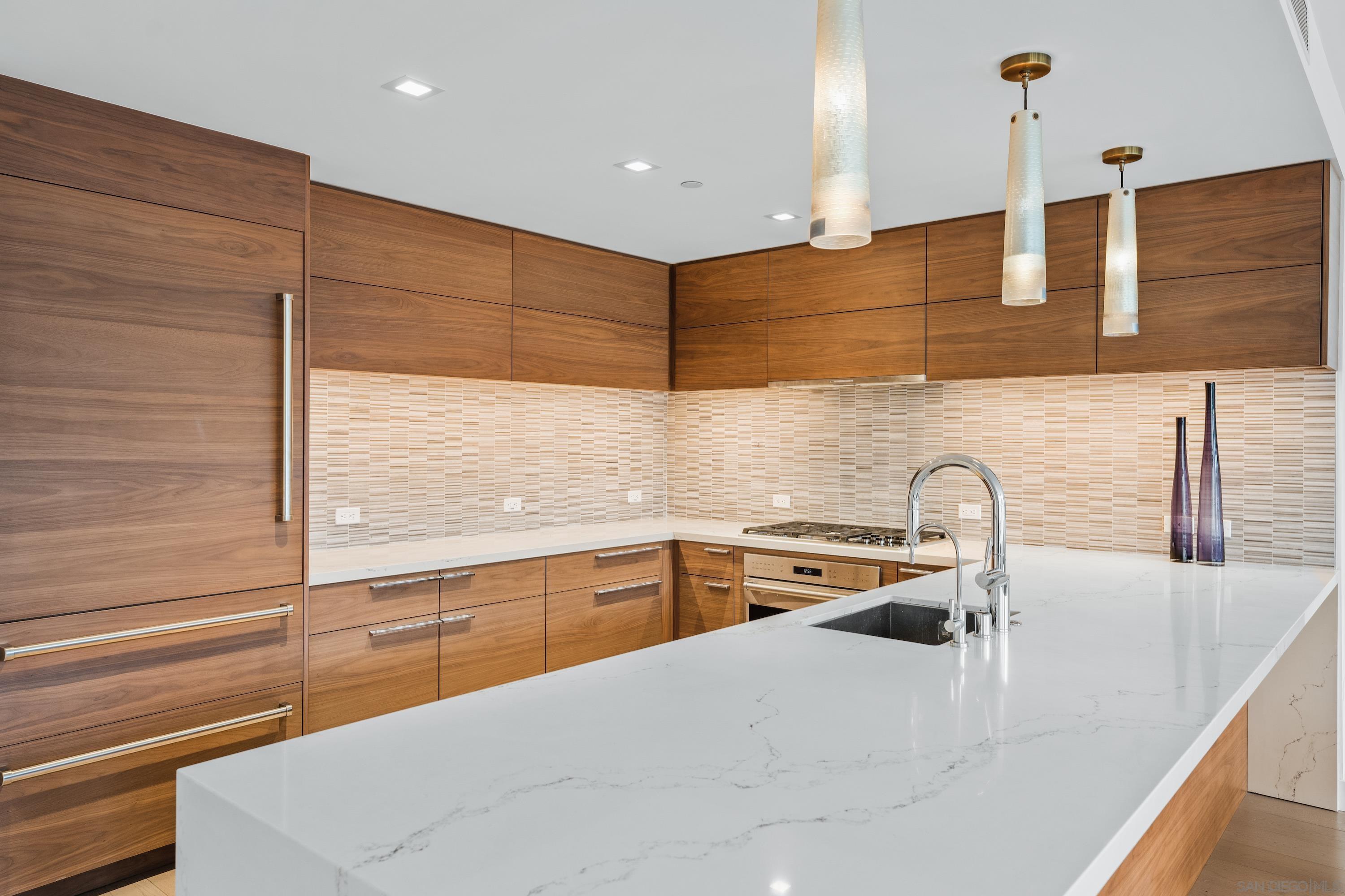 Detail Gallery Image 7 of 46 For 888 W E St  305, San Diego,  CA 92101 - 2 Beds | 2 Baths