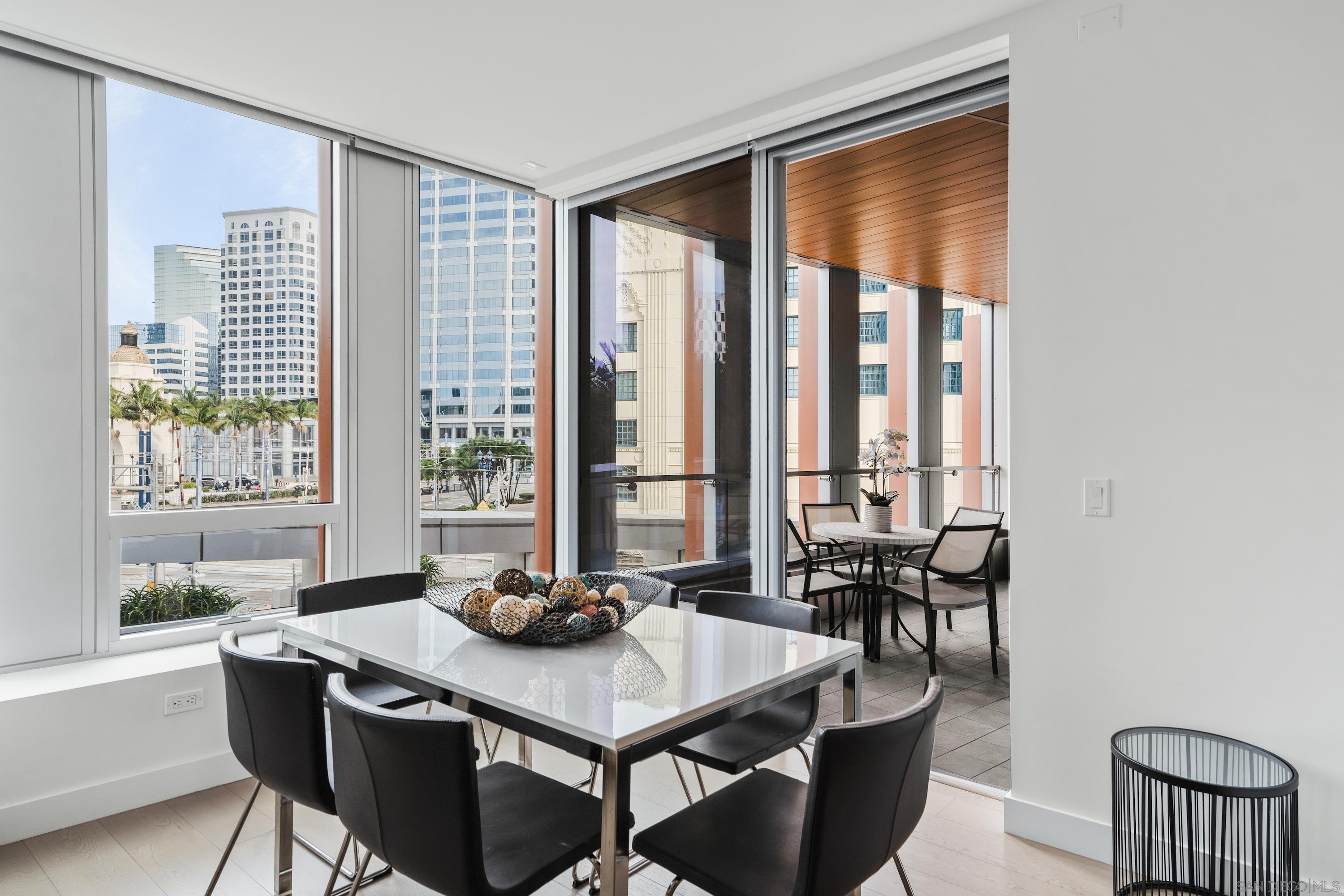 Detail Gallery Image 10 of 46 For 888 W E St  305, San Diego,  CA 92101 - 2 Beds | 2 Baths