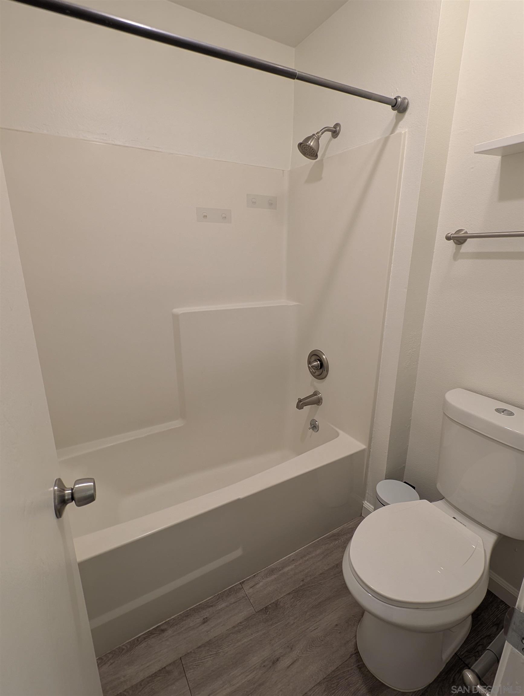 Detail Gallery Image 11 of 17 For 2142  Grand Ave  G, San Diego,  CA 92109 - 2 Beds | 2 Baths