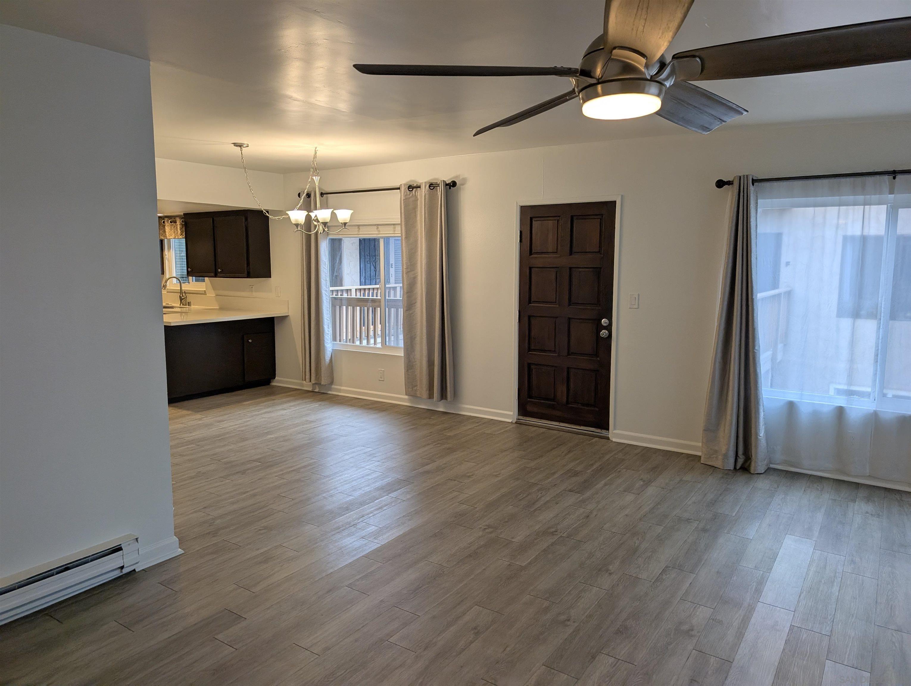 Detail Gallery Image 4 of 17 For 2142  Grand Ave  G, San Diego,  CA 92109 - 2 Beds | 2 Baths