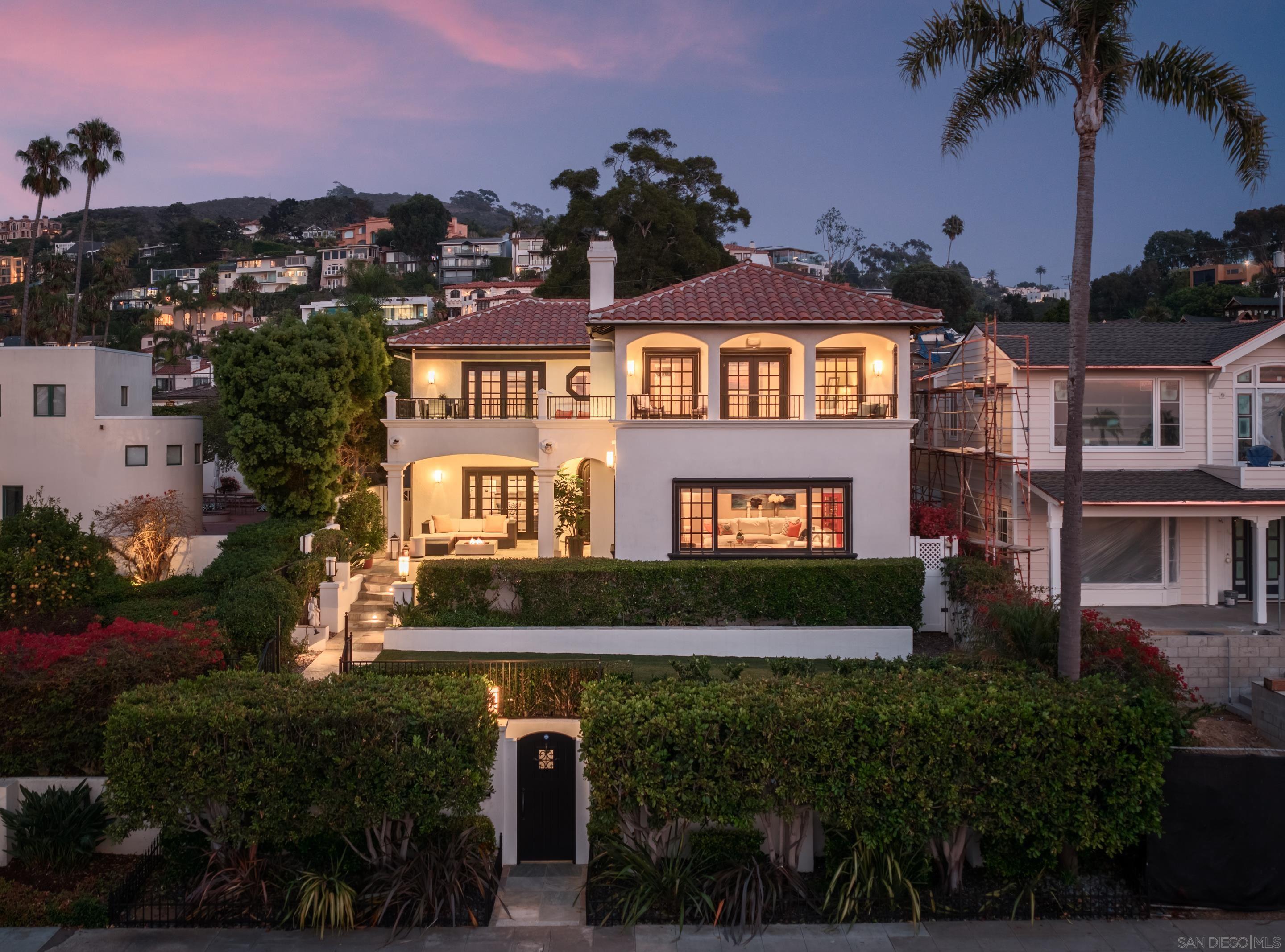 Front Image Thumbnail for SD250044648