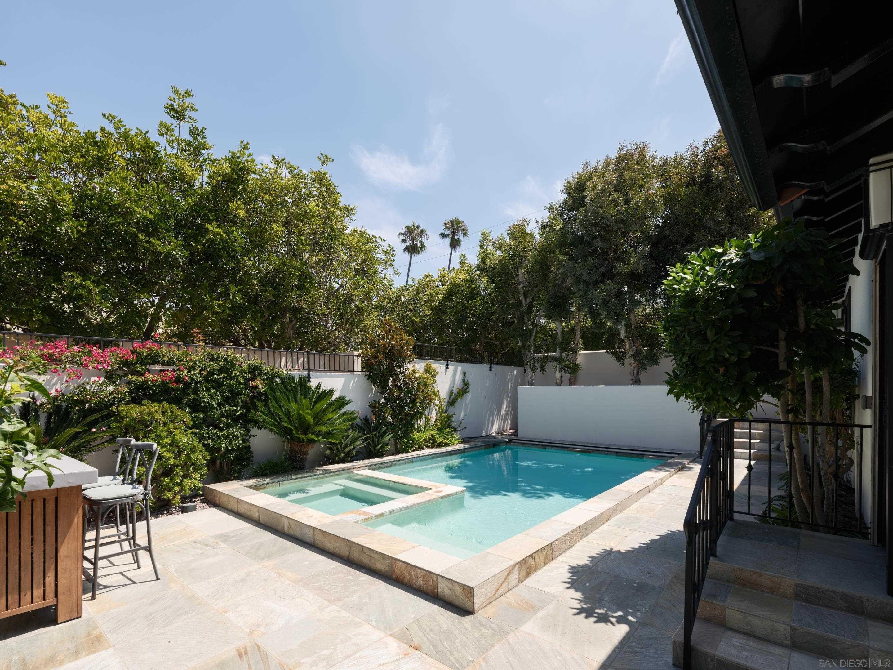 Detail Gallery Image 14 of 31 For 1461  Virginia Way, La Jolla,  CA 92037 - 4 Beds | 3/1 Baths