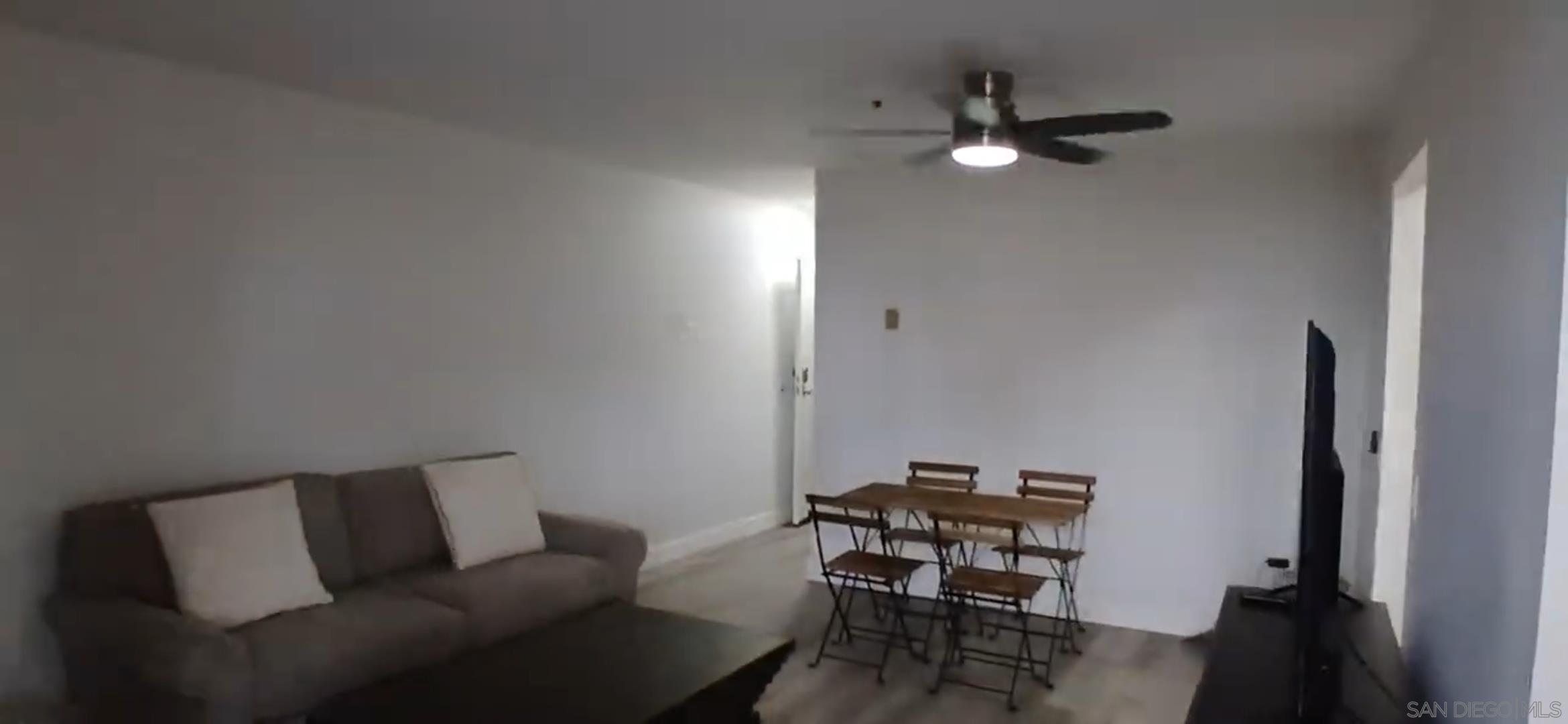 Detail Gallery Image 30 of 40 For 4465  Ocean Front  4, San Diego,  CA 92109 - 1 Beds | 1 Baths