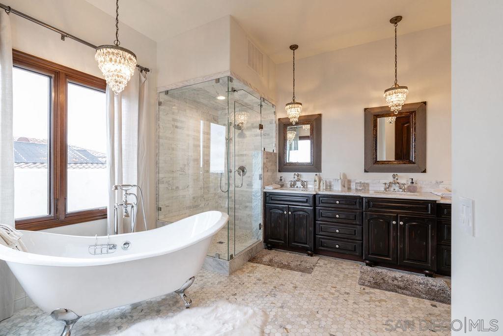 Detail Gallery Image 23 of 29 For 604  Camino De Orchidia, Encinitas,  CA 92024 - 4 Beds | 3/1 Baths