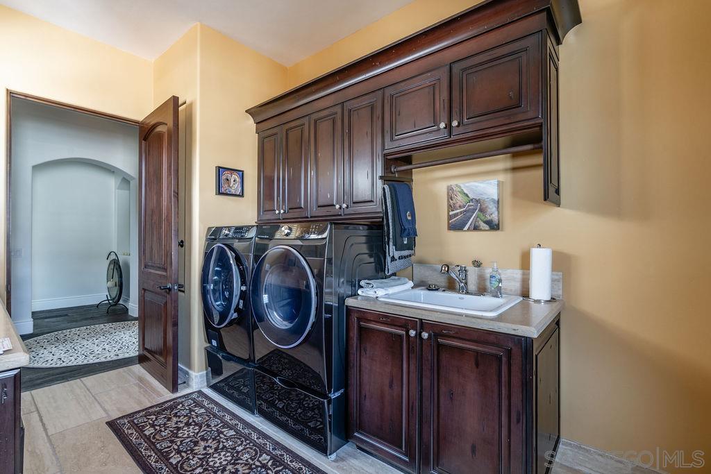 Detail Gallery Image 28 of 29 For 604  Camino De Orchidia, Encinitas,  CA 92024 - 4 Beds | 3/1 Baths